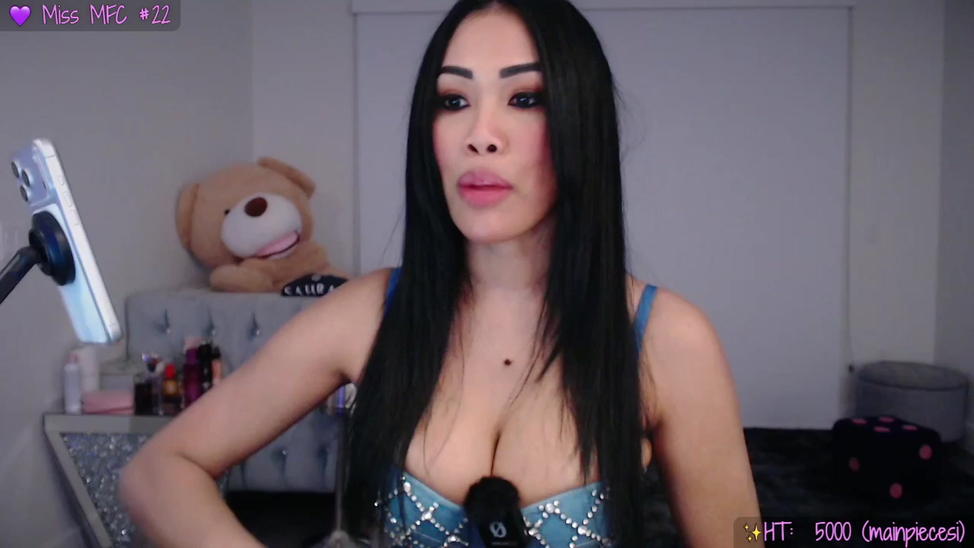 Gallery image thumbnail from SinCityVEE's myfreecams stream on, 03/07/2026, 12:15 image 13 of 20