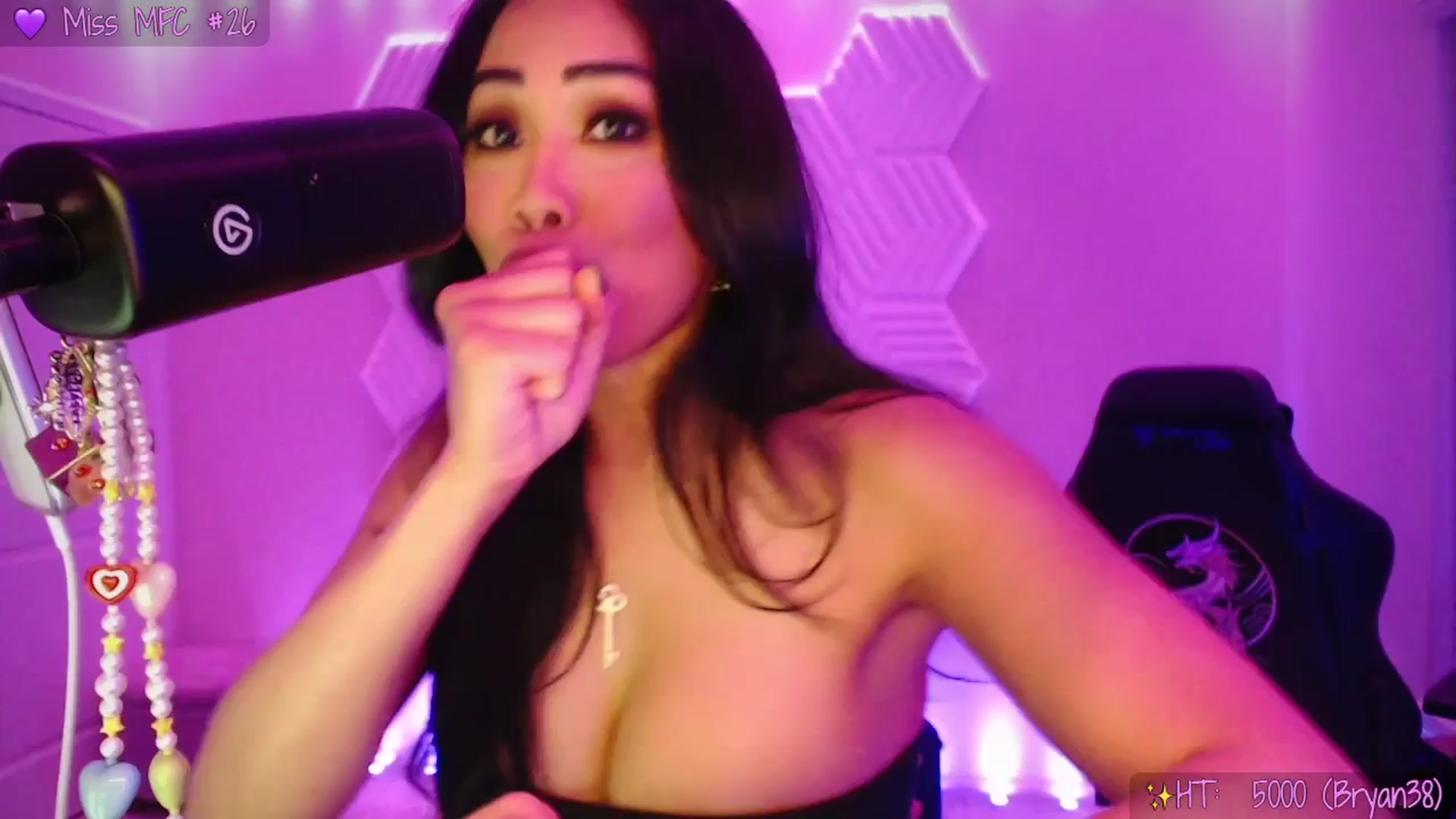 Gallery image thumbnail from SinCityVEE's myfreecams stream on, 03/22/2026, 08:09 image 10 of 20