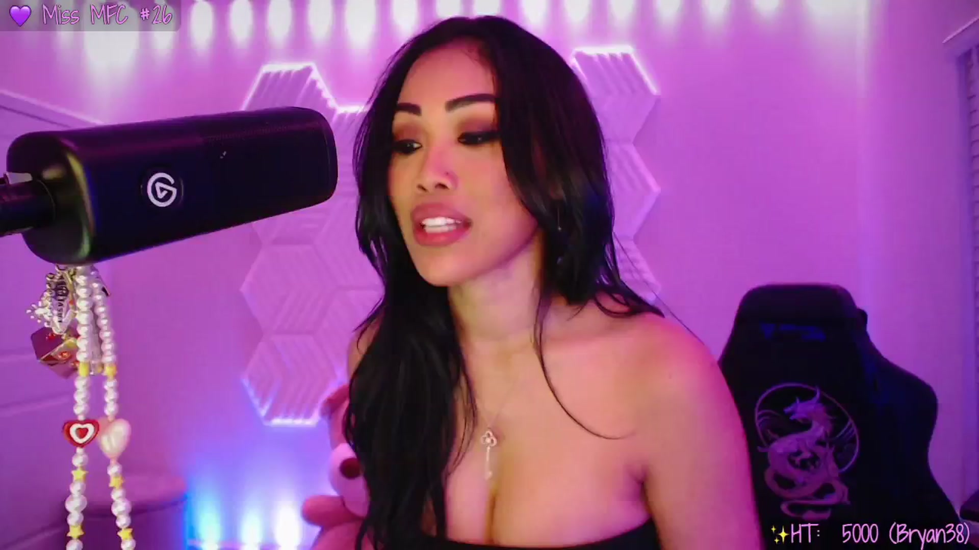 Gallery image thumbnail from SinCityVEE's myfreecams stream on, 03/22/2026, 08:09 image 14 of 20