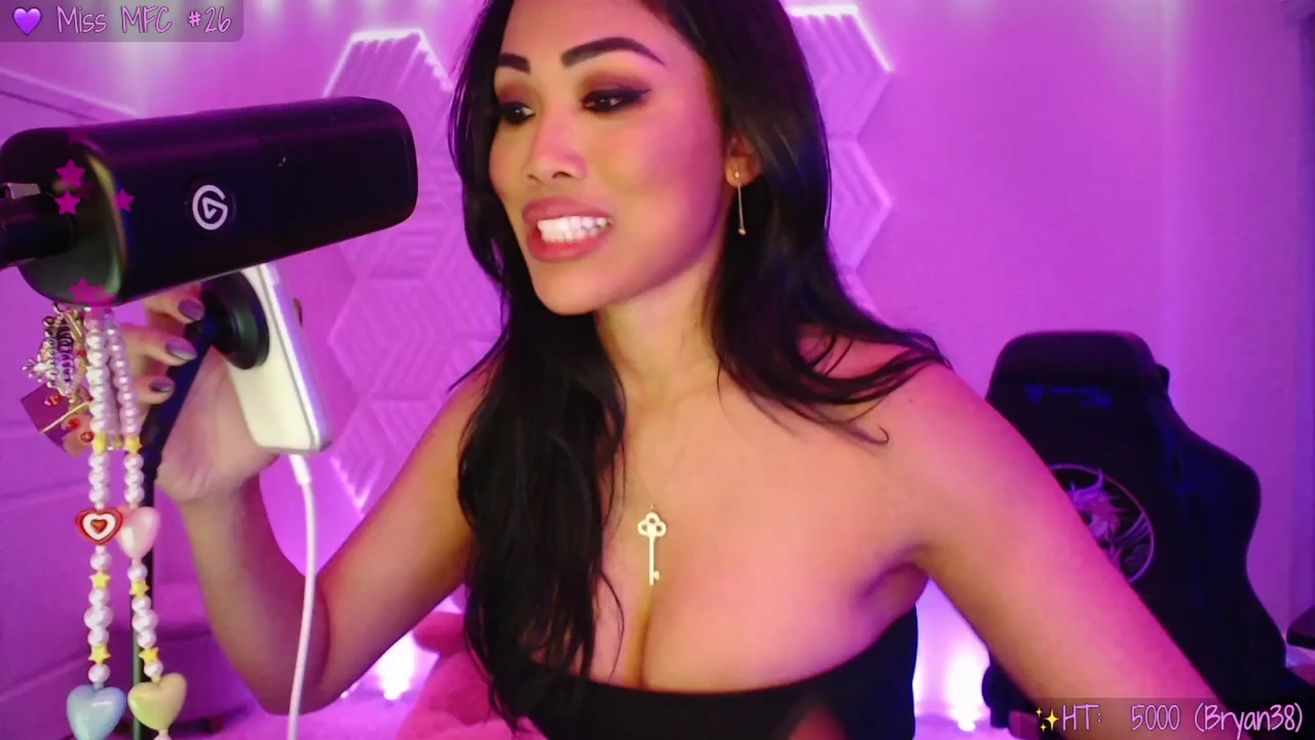 Gallery image thumbnail from SinCityVEE's myfreecams stream on, 03/22/2026, 08:09 image 9 of 20