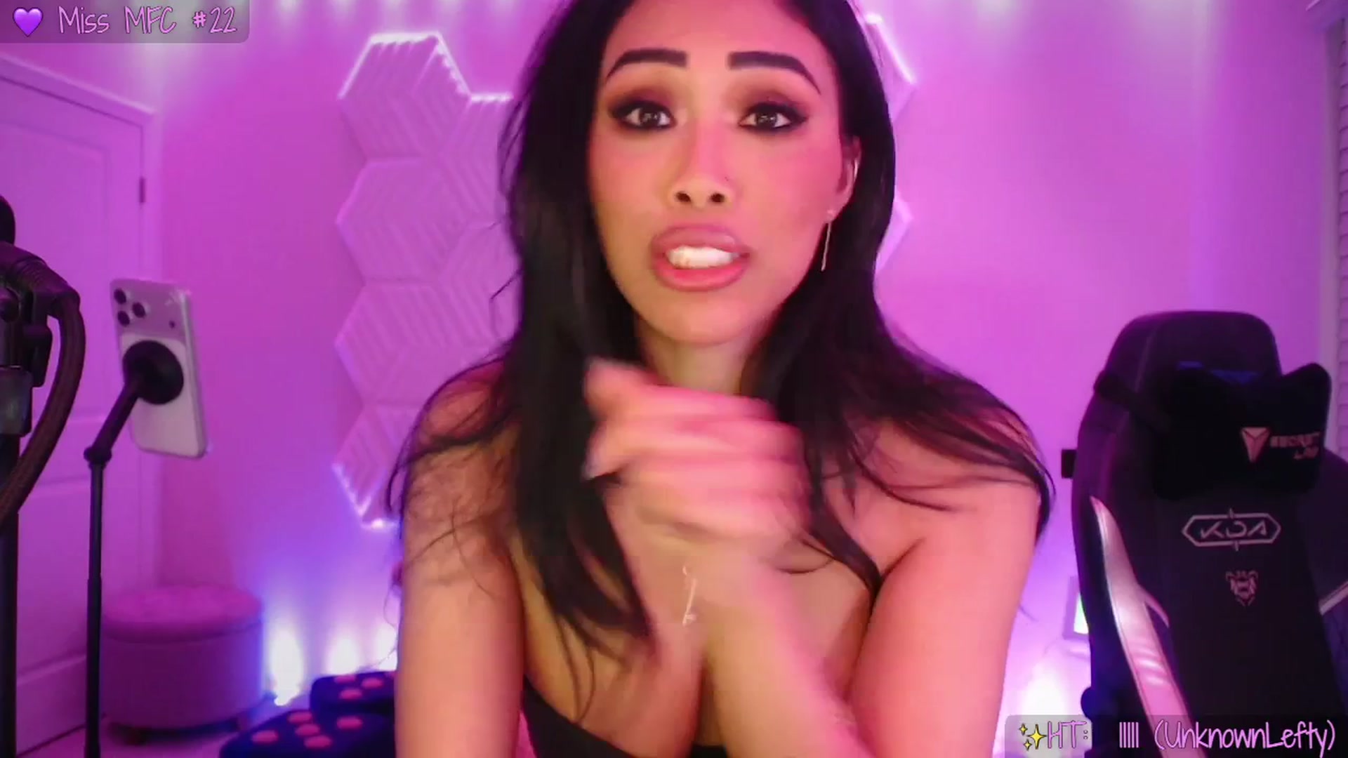 Gallery image thumbnail from SinCityVEE's myfreecams stream on, 03/28/2026, 07:44 image 16 of 20
