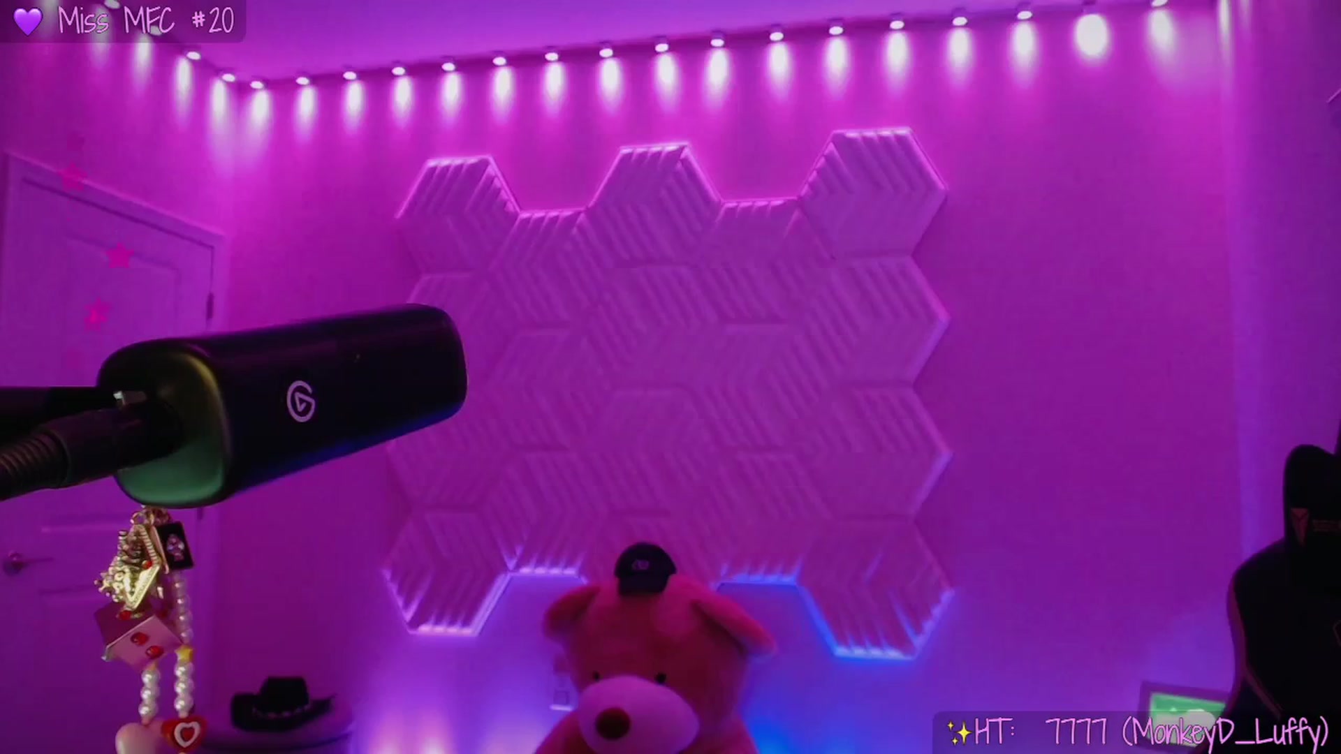 Gallery image thumbnail from SinCityVEE's myfreecams stream on, 04/07/2026, 08:11 image 10 of 20