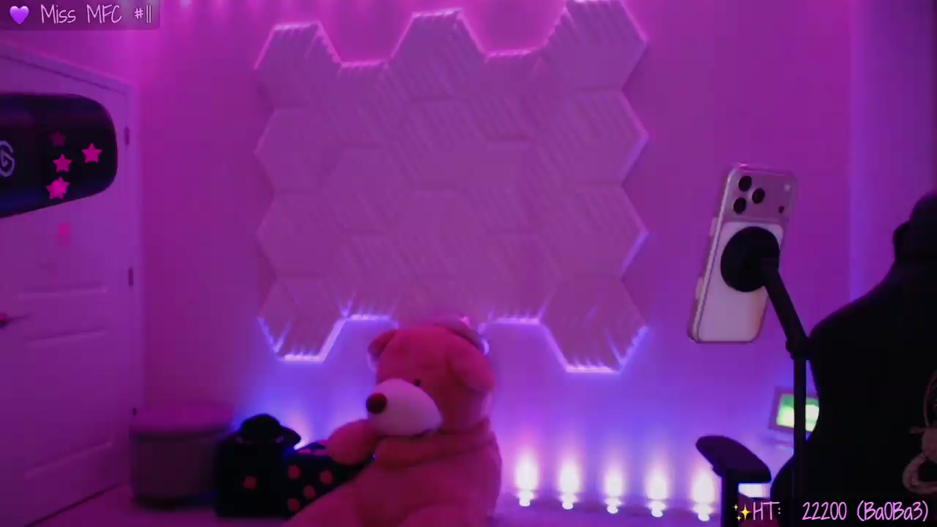 Gallery image thumbnail from SinCityVEE's myfreecams stream on, 04/23/2026, 08:07 image 10 of 20