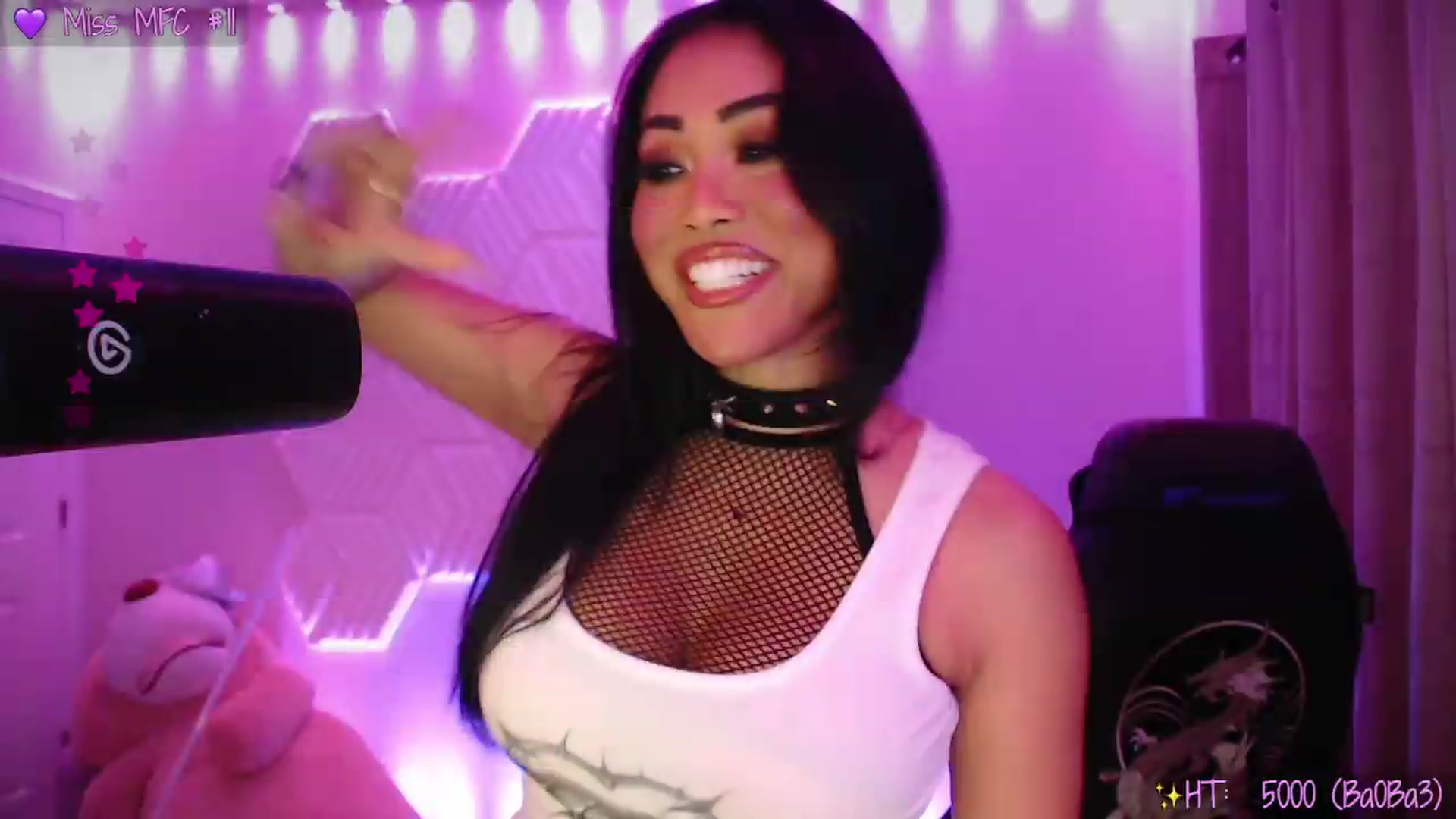 Gallery image thumbnail from SinCityVEE's myfreecams stream on, 04/29/2026, 08:29 image 15 of 20