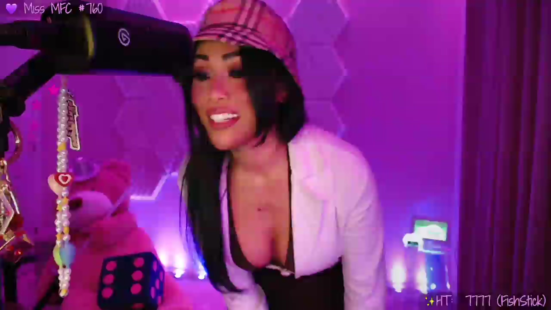 Gallery image thumbnail from SinCityVEE's myfreecams stream on, 05/13/2026, 08:23 image 1 of 20