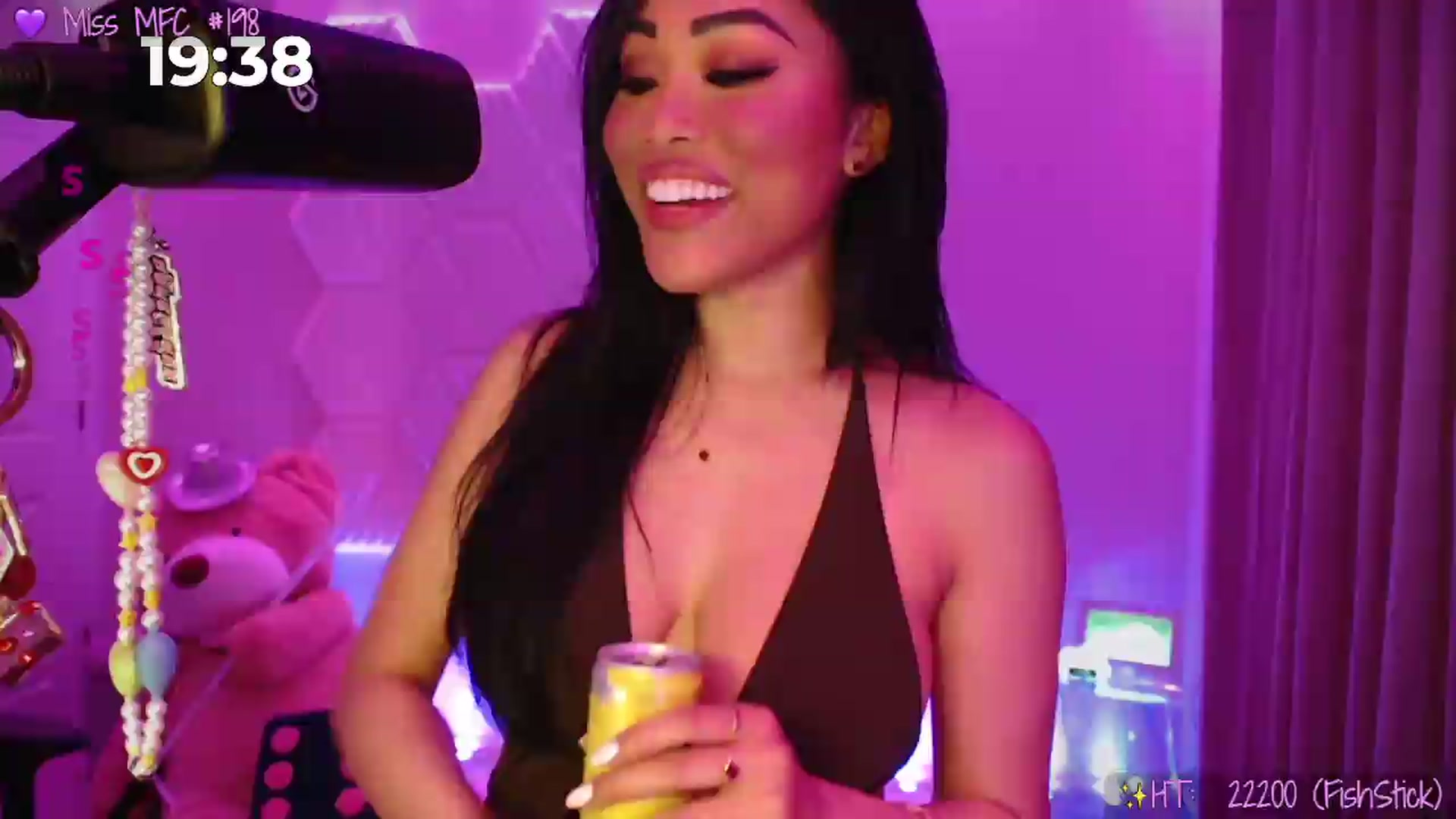 Gallery image thumbnail from SinCityVEE's myfreecams stream on, 05/13/2026, 08:23 image 12 of 20