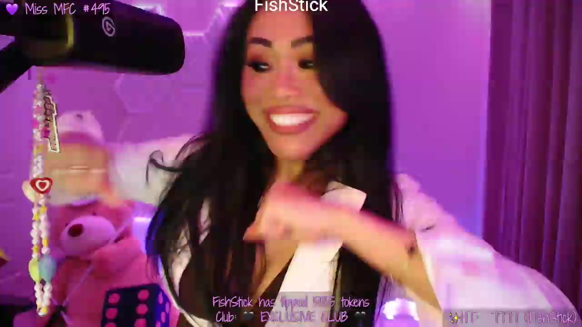 Gallery image thumbnail from SinCityVEE's myfreecams stream on, 05/13/2026, 08:23 image 6 of 20