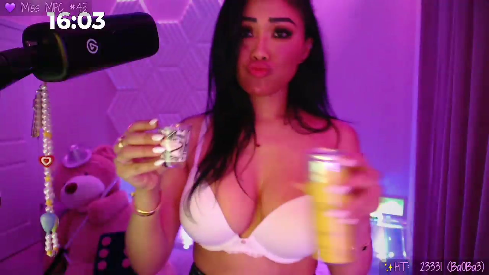 Gallery image thumbnail from SinCityVEE's myfreecams stream on, 05/15/2026, 09:34 image 5 of 20