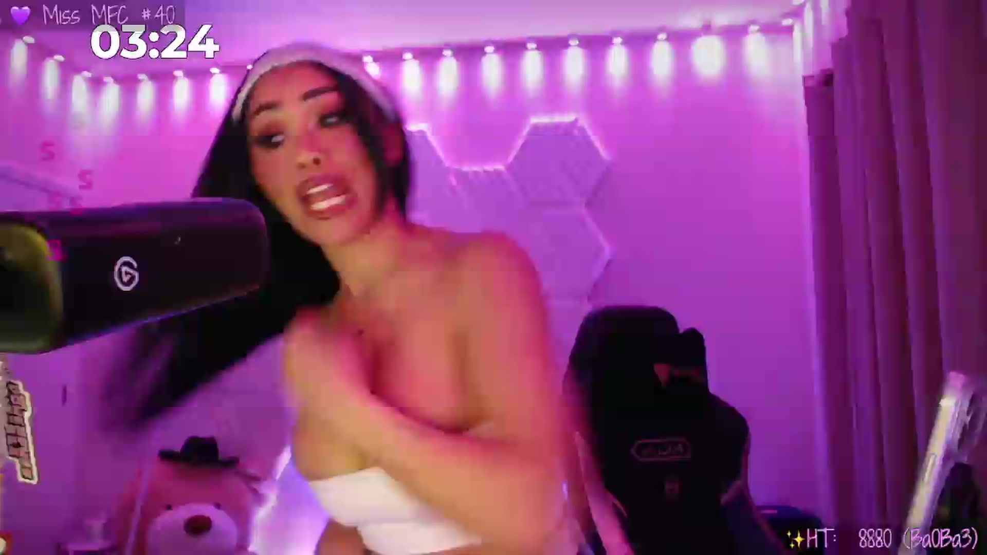 Gallery image thumbnail from SinCityVEE's myfreecams stream on, 05/22/2026, 05:24 image 14 of 20