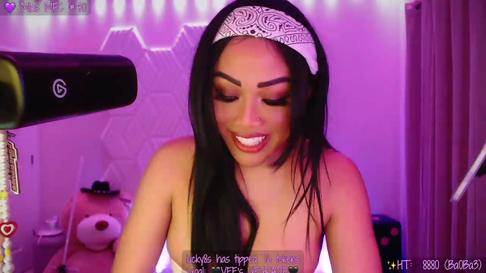 Gallery image thumbnail from SinCityVEE's myfreecams stream on, 05/22/2026, 09:40 image 8 of 20