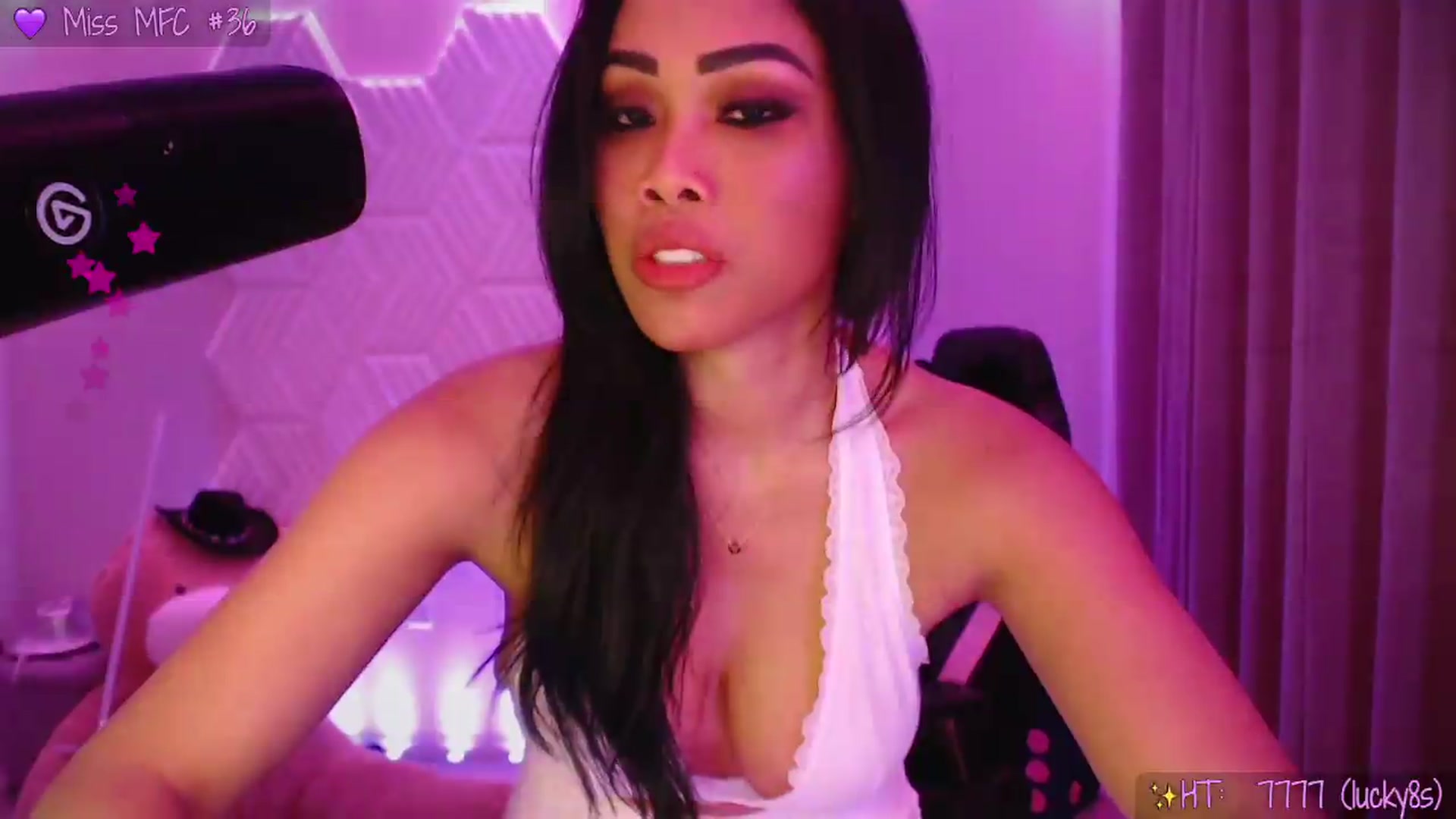 Gallery image thumbnail from SinCityVEE's myfreecams stream on, 05/24/2026, 07:13 image 7 of 20