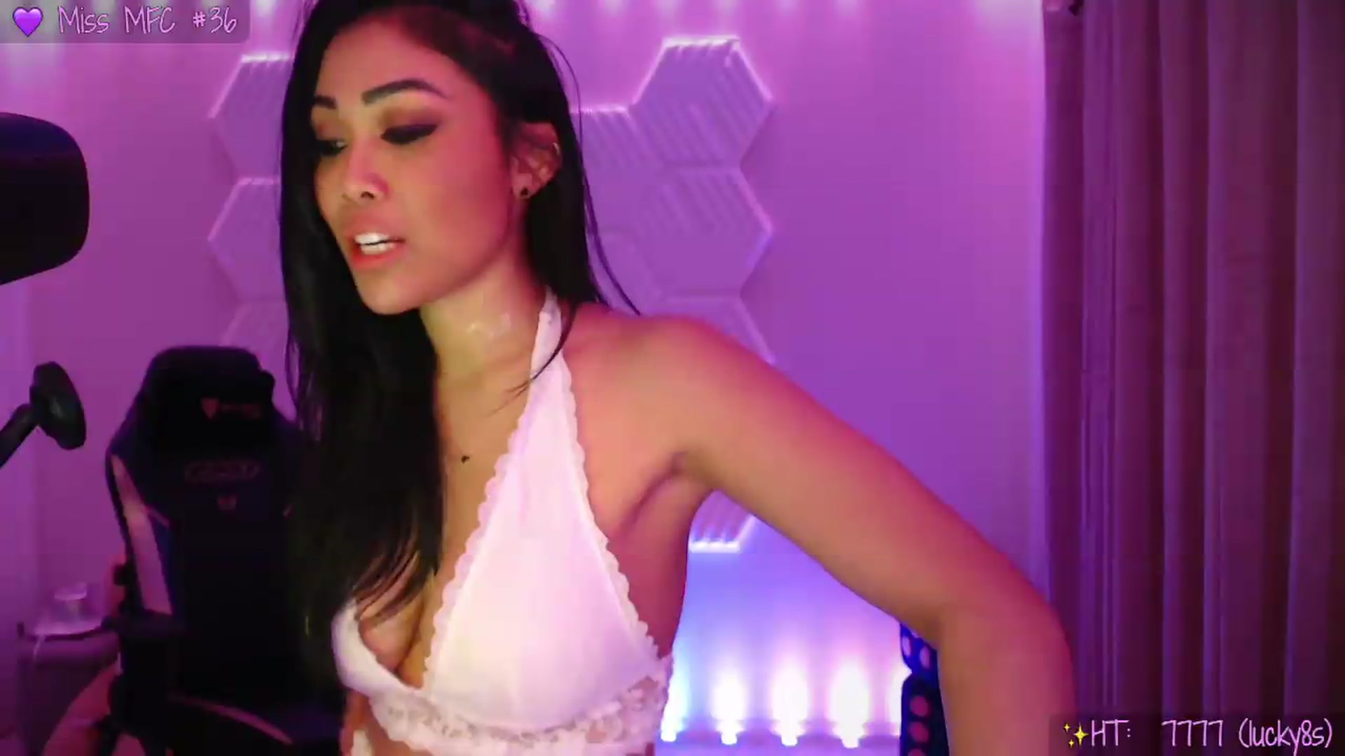Gallery image thumbnail from SinCityVEE's myfreecams stream on, 05/24/2026, 12:09 image 16 of 20