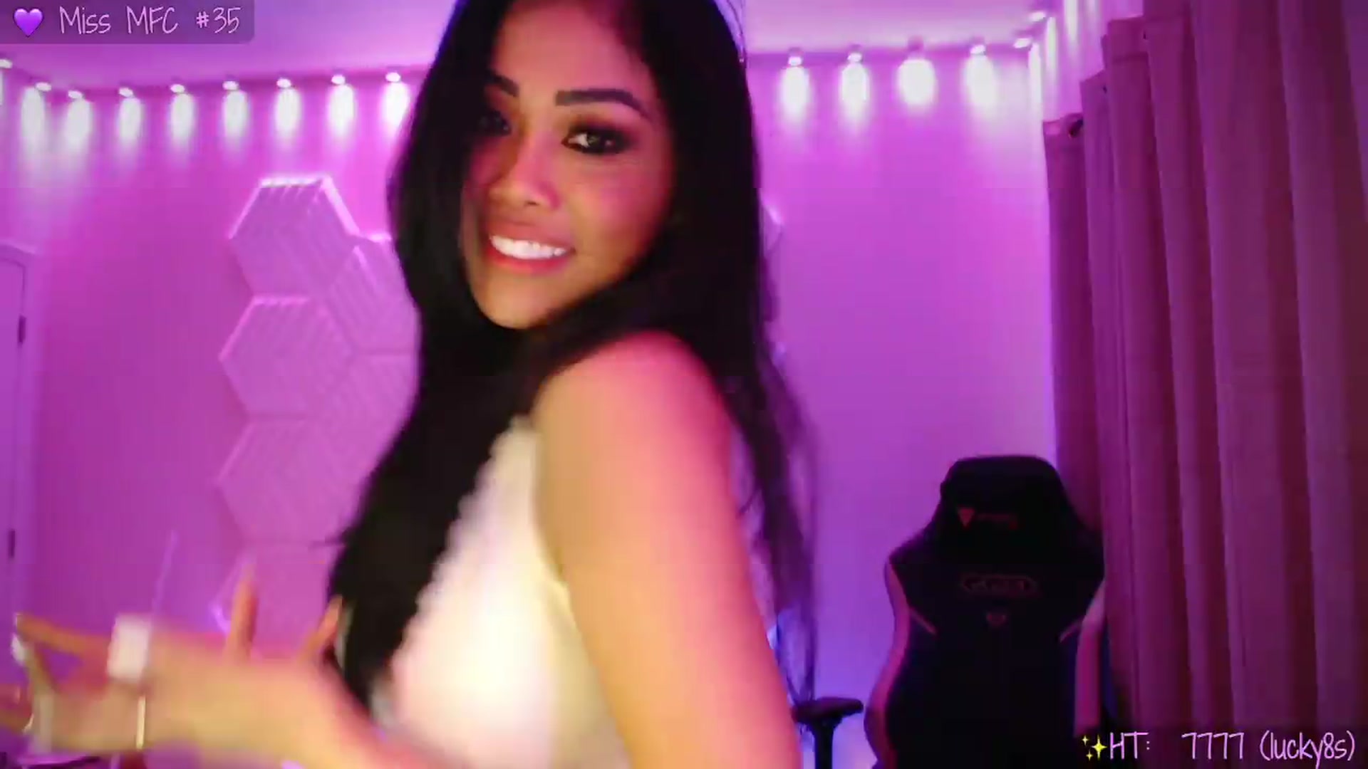 Gallery image thumbnail from SinCityVEE's myfreecams stream on, 05/24/2026, 12:09 image 20 of 20