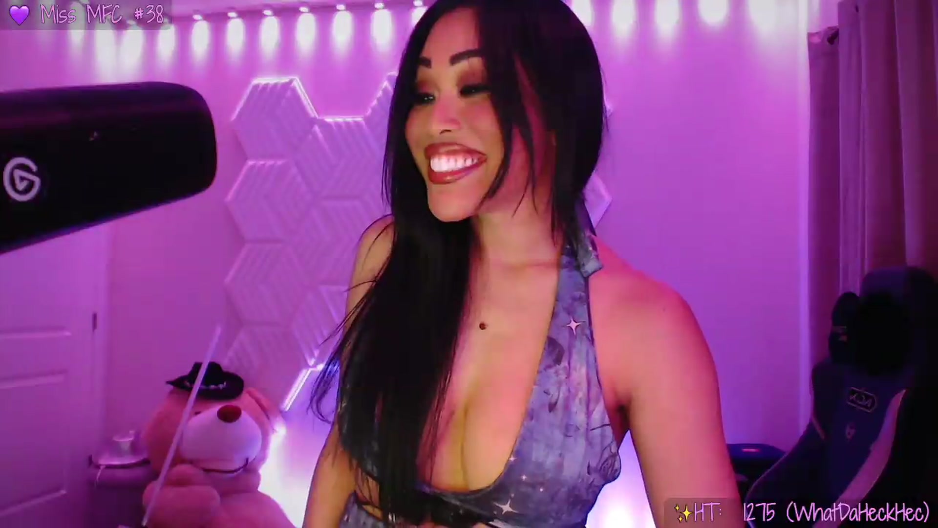 Gallery image thumbnail from SinCityVEE's myfreecams stream on, 05/26/2026, 10:18 image 5 of 20