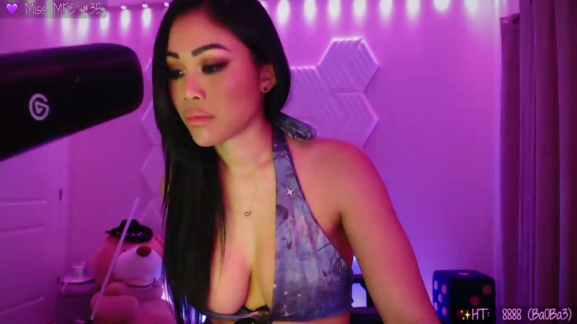 Gallery image thumbnail from SinCityVEE's myfreecams stream on, 05/26/2026, 10:18 image 20 of 20
