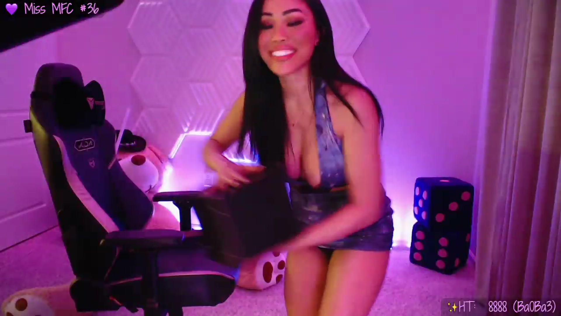 Gallery image thumbnail from SinCityVEE's myfreecams stream on, 05/26/2026, 10:18 image 13 of 20
