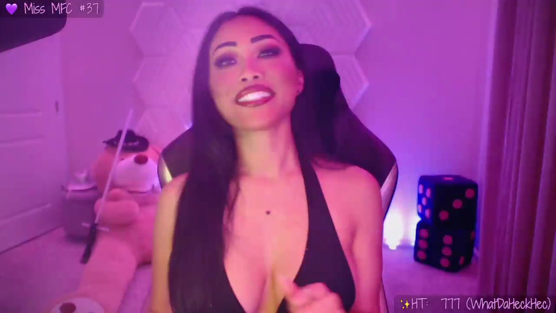 Gallery image thumbnail from SinCityVEE's myfreecams stream on, 05/29/2026, 06:05 image 13 of 20