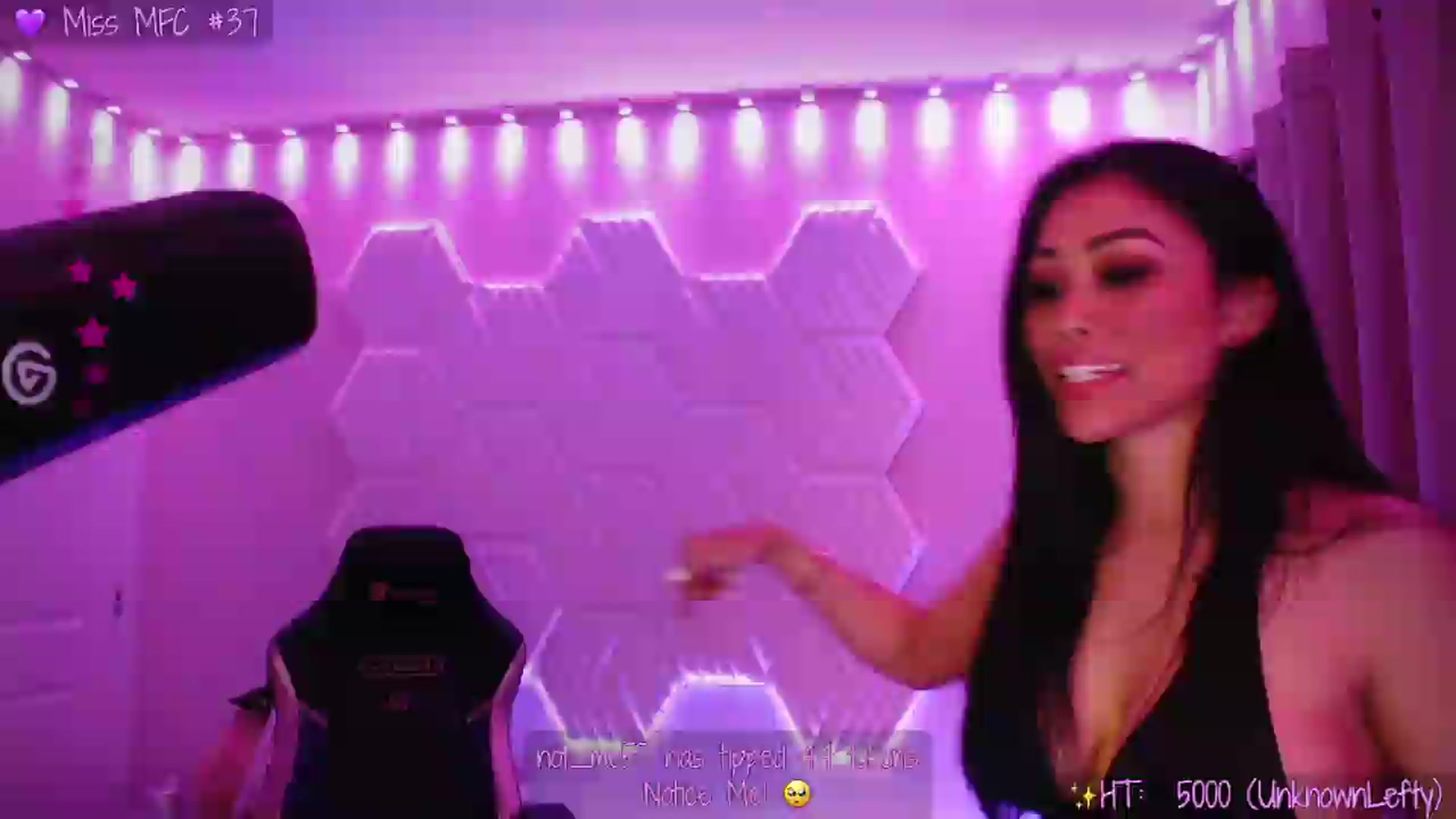 Gallery image thumbnail from SinCityVEE's myfreecams stream on, 05/29/2026, 12:32 image 1 of 20