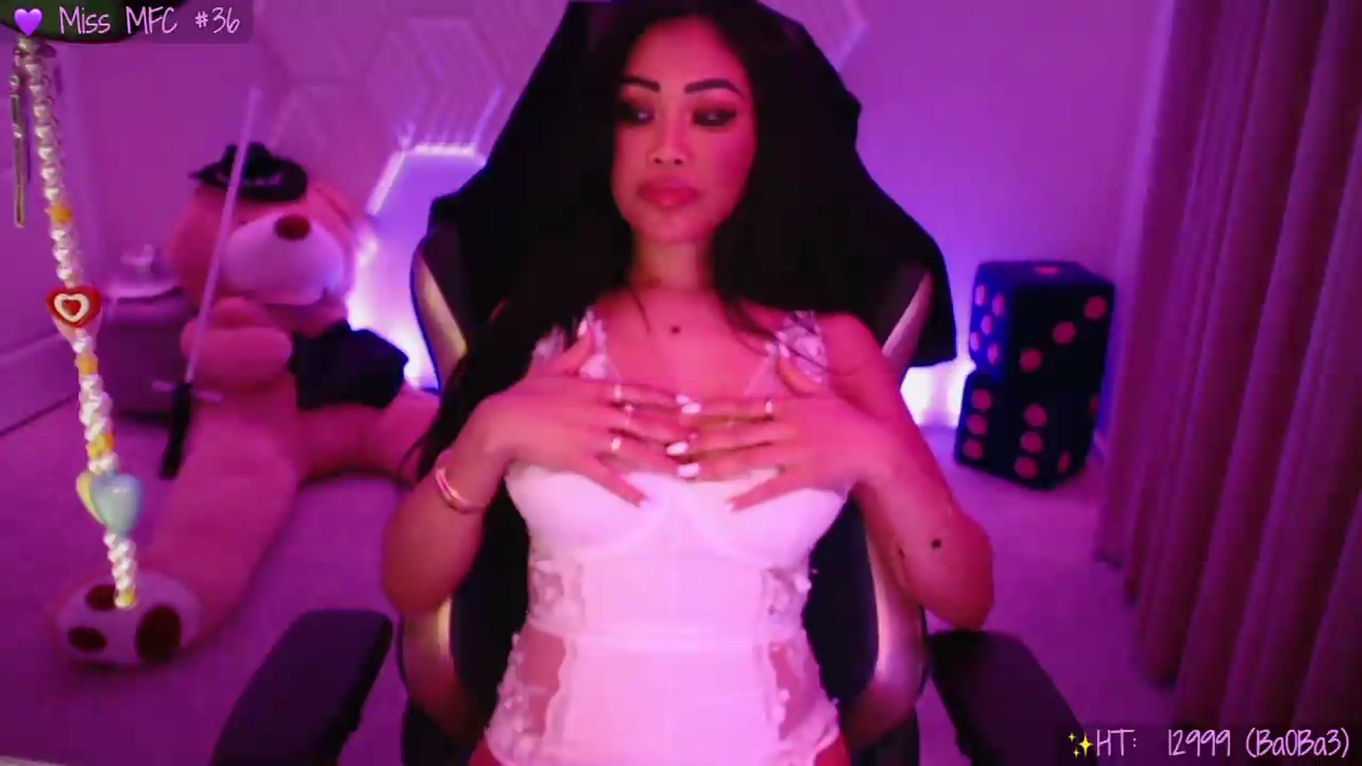 Gallery image thumbnail from SinCityVEE's myfreecams stream on, 05/31/2026, 09:13 image 10 of 20