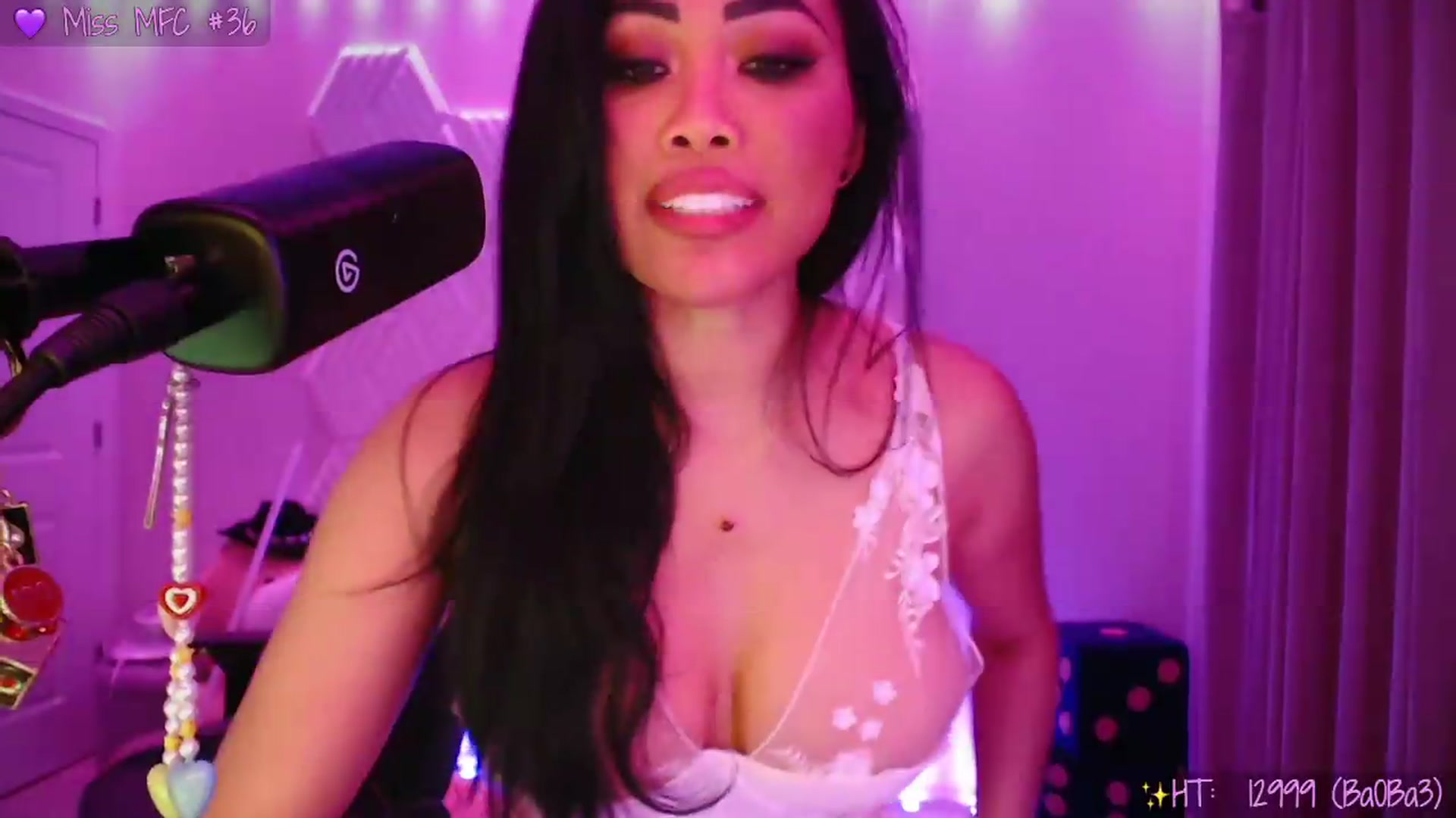 Gallery image thumbnail from SinCityVEE's myfreecams stream on, 05/31/2026, 09:13 image 9 of 20