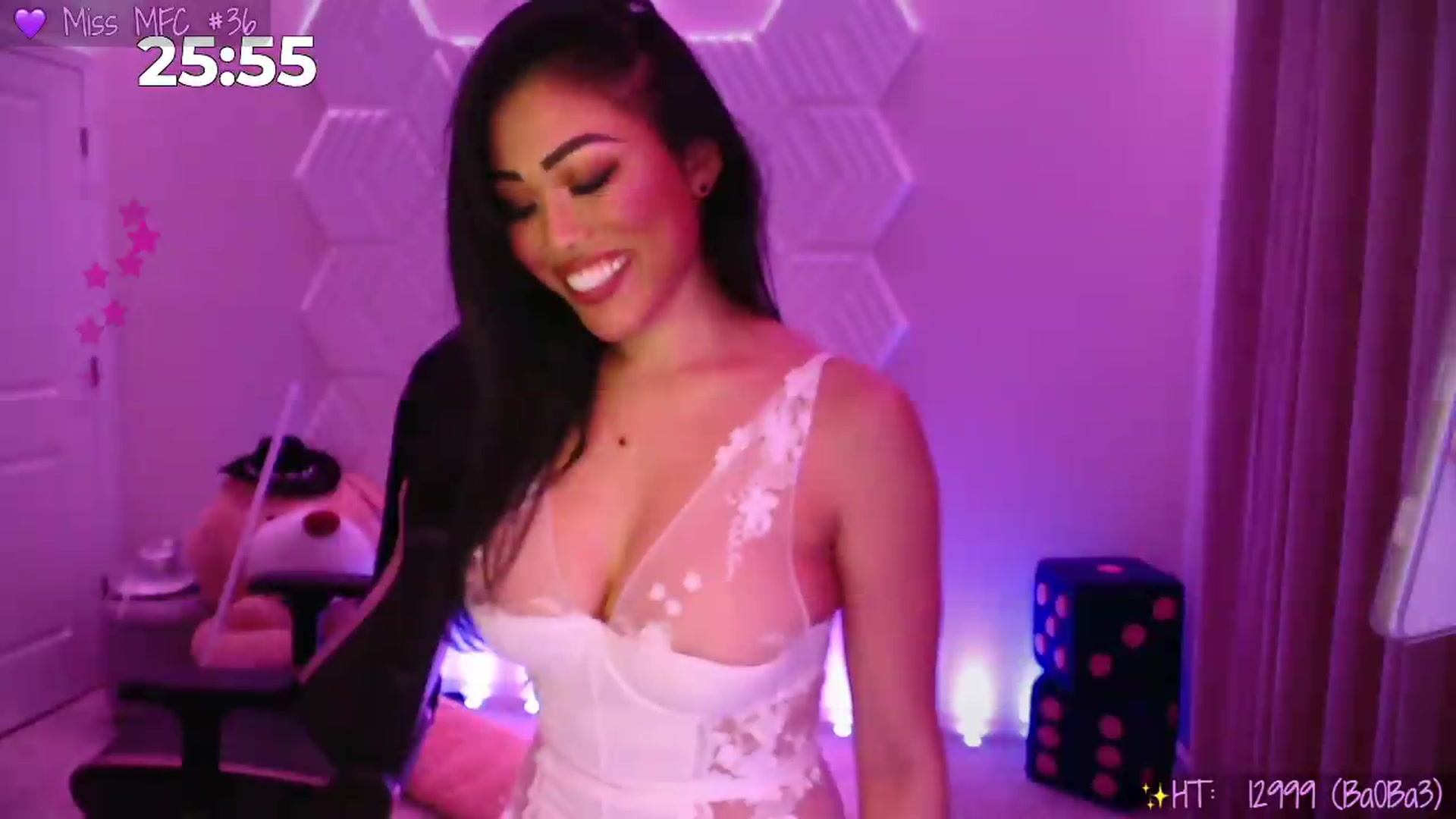Gallery image thumbnail from SinCityVEE's myfreecams stream on, 05/31/2026, 09:13 image 4 of 20