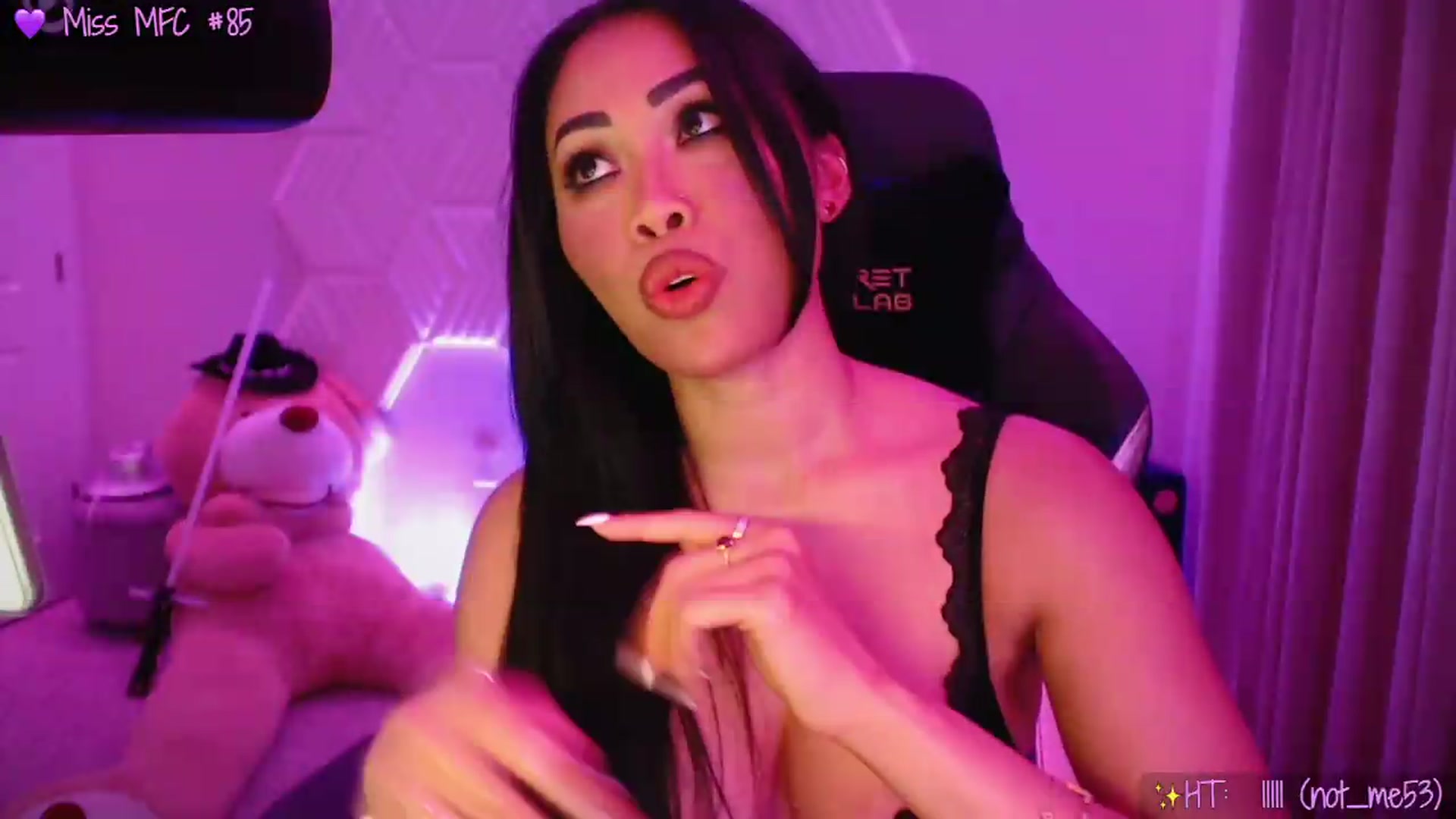 Gallery image thumbnail from SinCityVEE's myfreecams stream on, 06/04/2026, 09:38 image 19 of 20