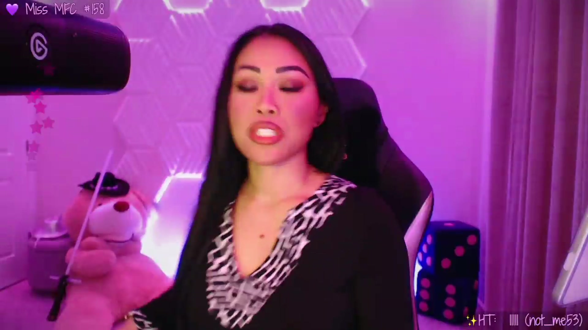 Gallery image thumbnail from SinCityVEE's myfreecams stream on, 06/04/2026, 09:38 image 12 of 20