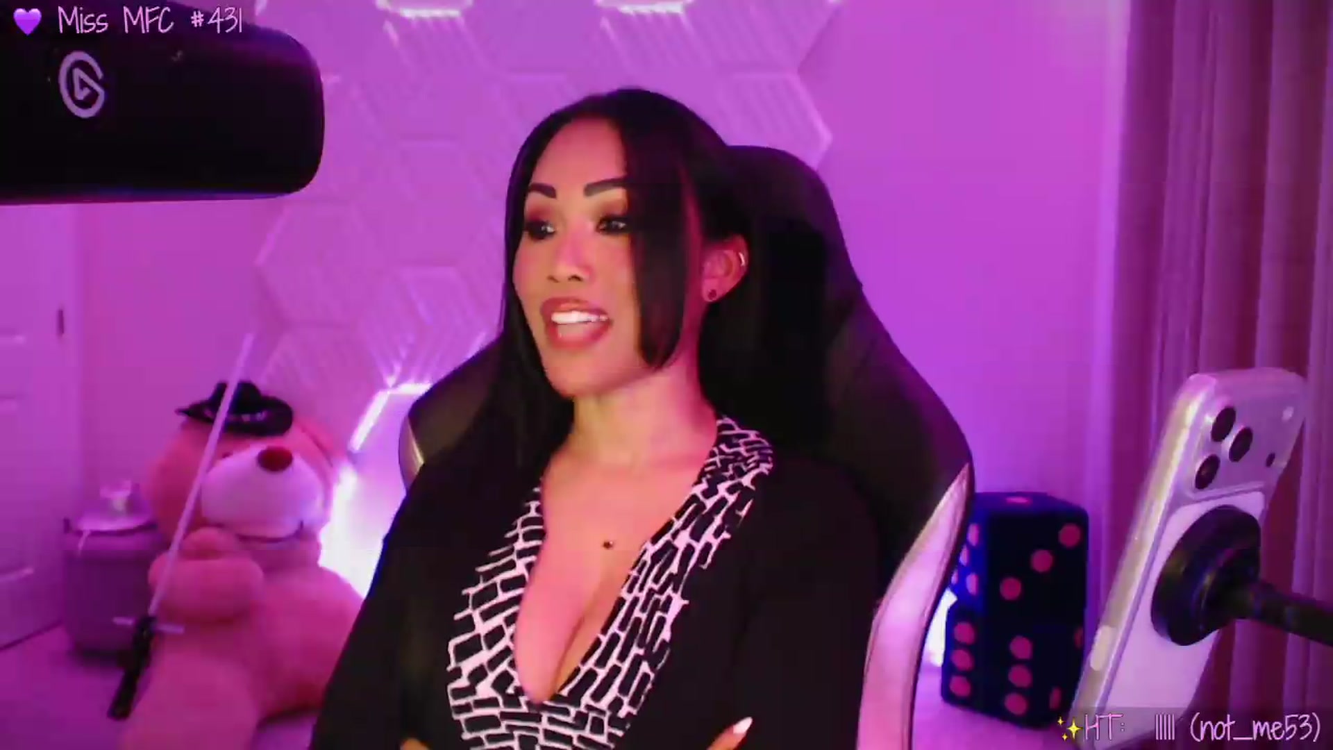 Gallery image thumbnail from SinCityVEE's myfreecams stream on, 06/04/2026, 09:38 image 7 of 20