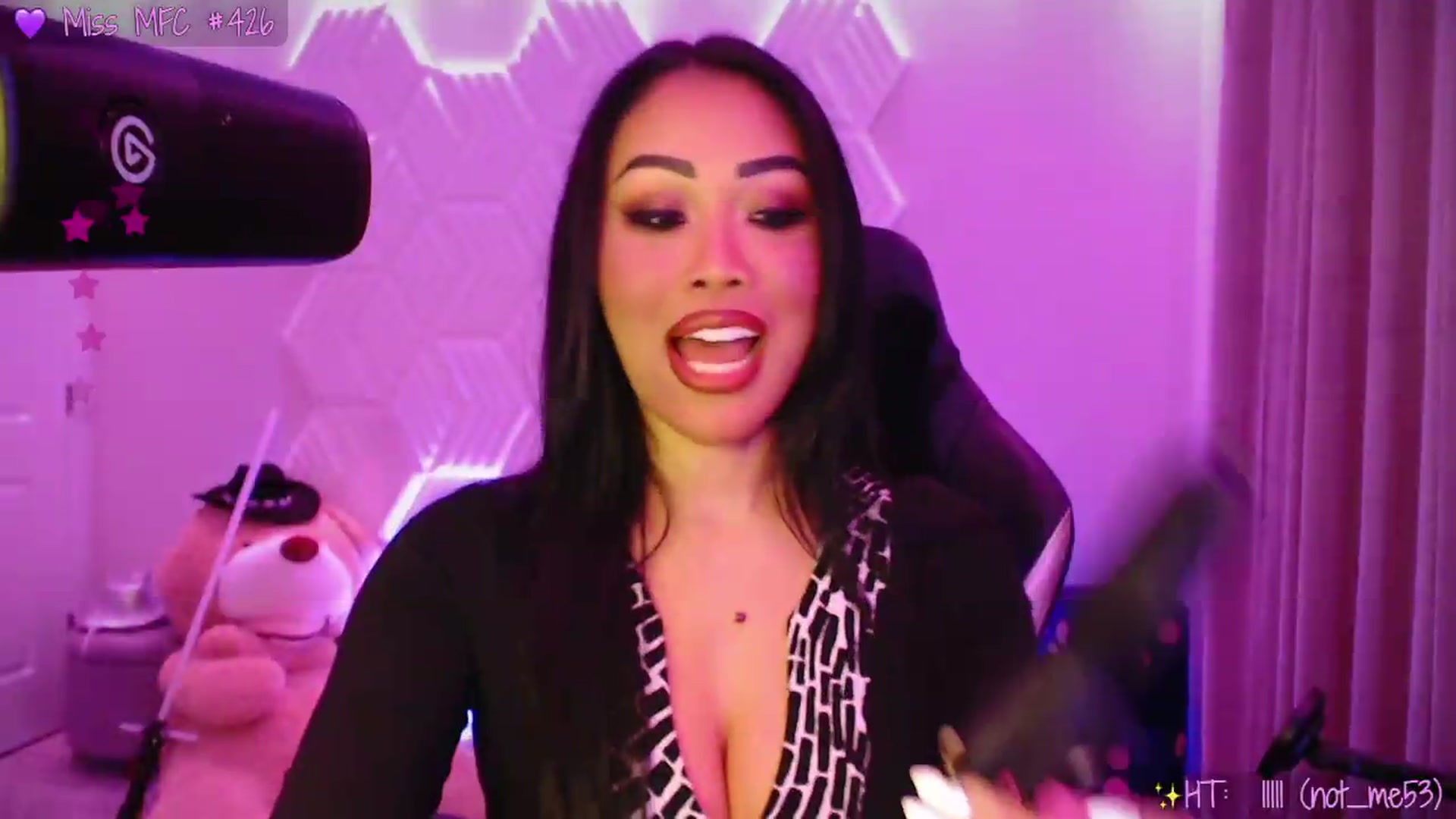 Gallery image thumbnail from SinCityVEE's myfreecams stream on, 06/04/2026, 09:38 image 4 of 20