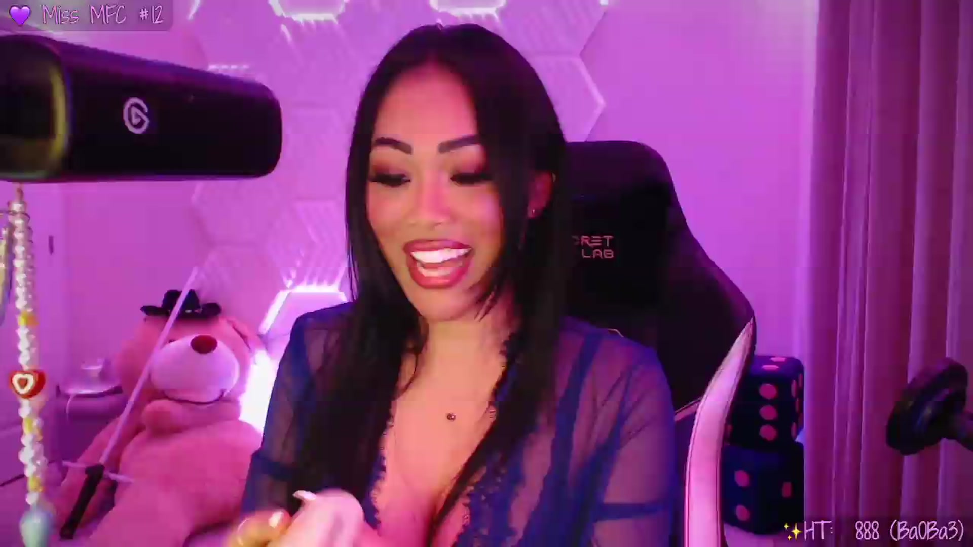 Gallery image thumbnail from SinCityVEE's myfreecams stream on, 06/08/2026, 06:03 image 10 of 20