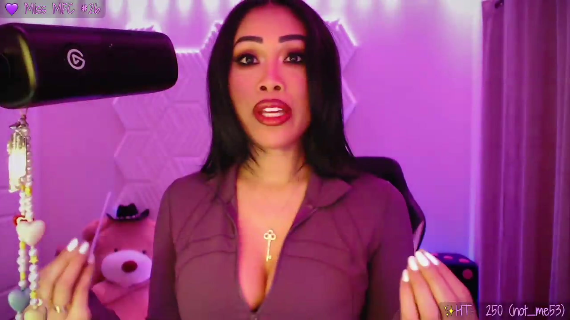 Gallery image thumbnail from SinCityVEE's myfreecams stream on, 06/21/2026, 08:53 image 6 of 20