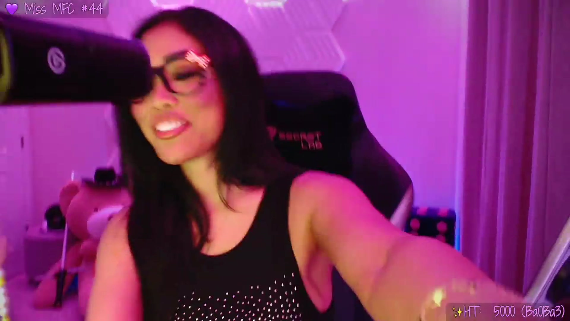 Gallery image thumbnail from SinCityVEE's myfreecams stream on, 07/08/2026, 10:08 image 4 of 20