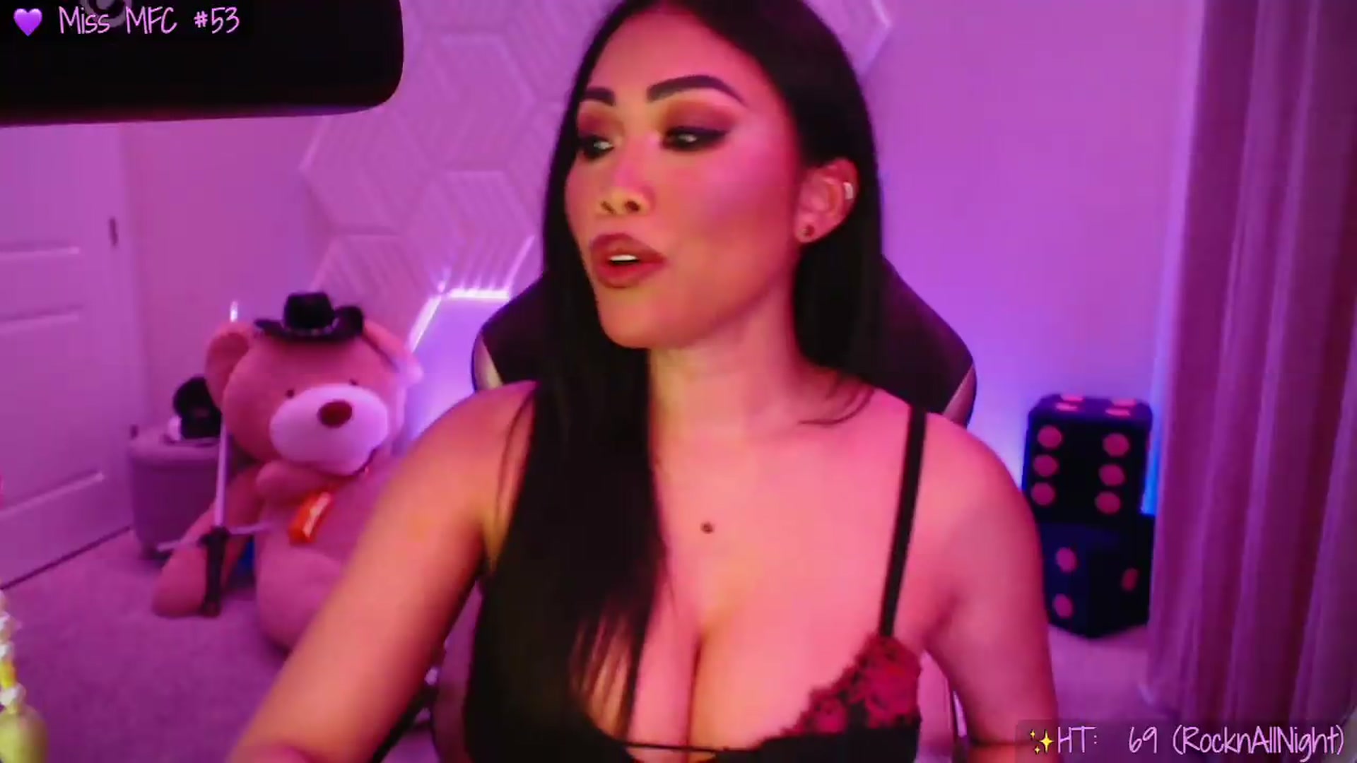 Gallery image thumbnail from SinCityVEE's myfreecams stream on, 07/09/2026, 09:00 image 4 of 20
