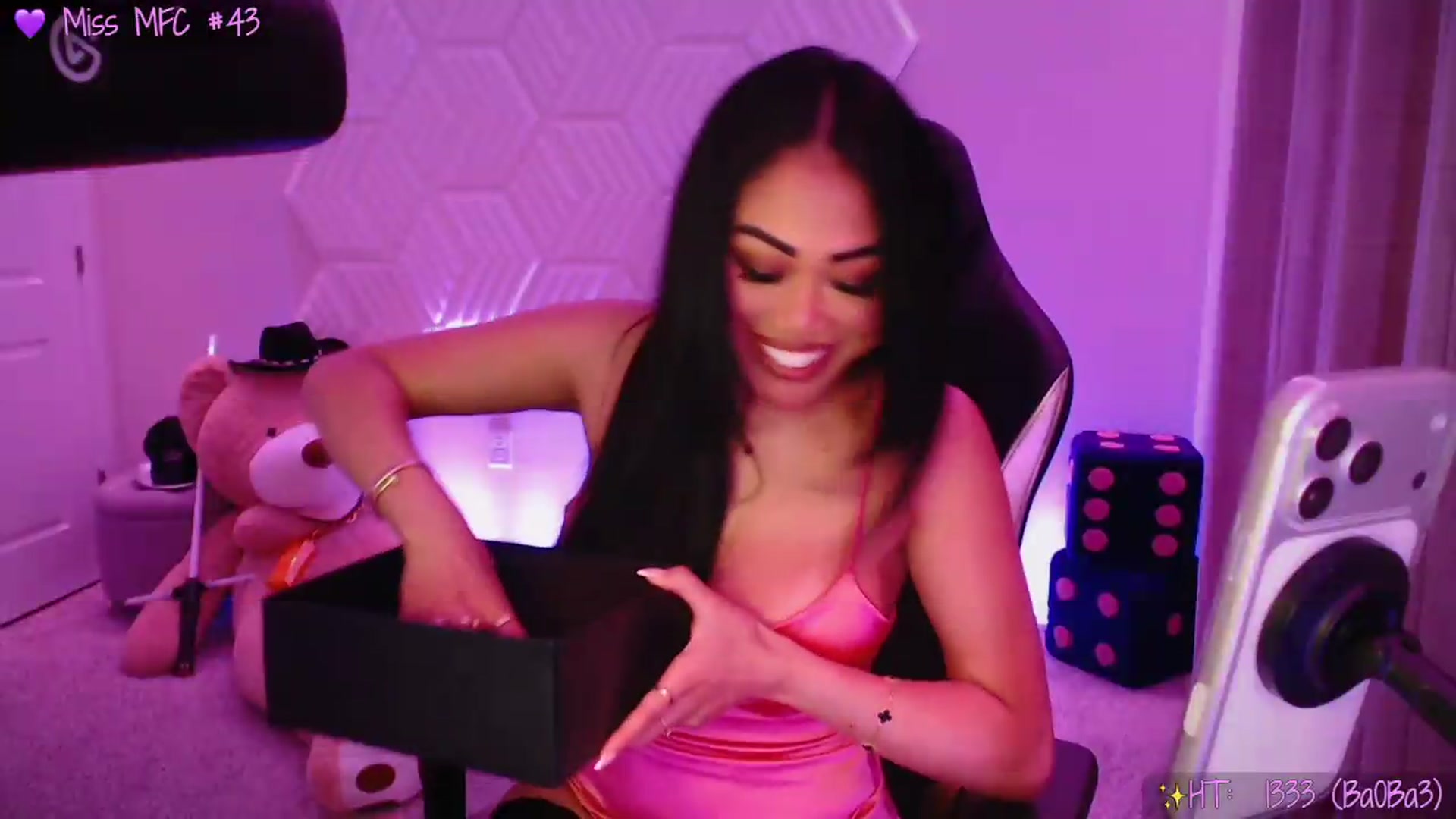 Gallery image thumbnail from SinCityVEE's myfreecams stream on, 07/10/2026, 08:54 image 13 of 20