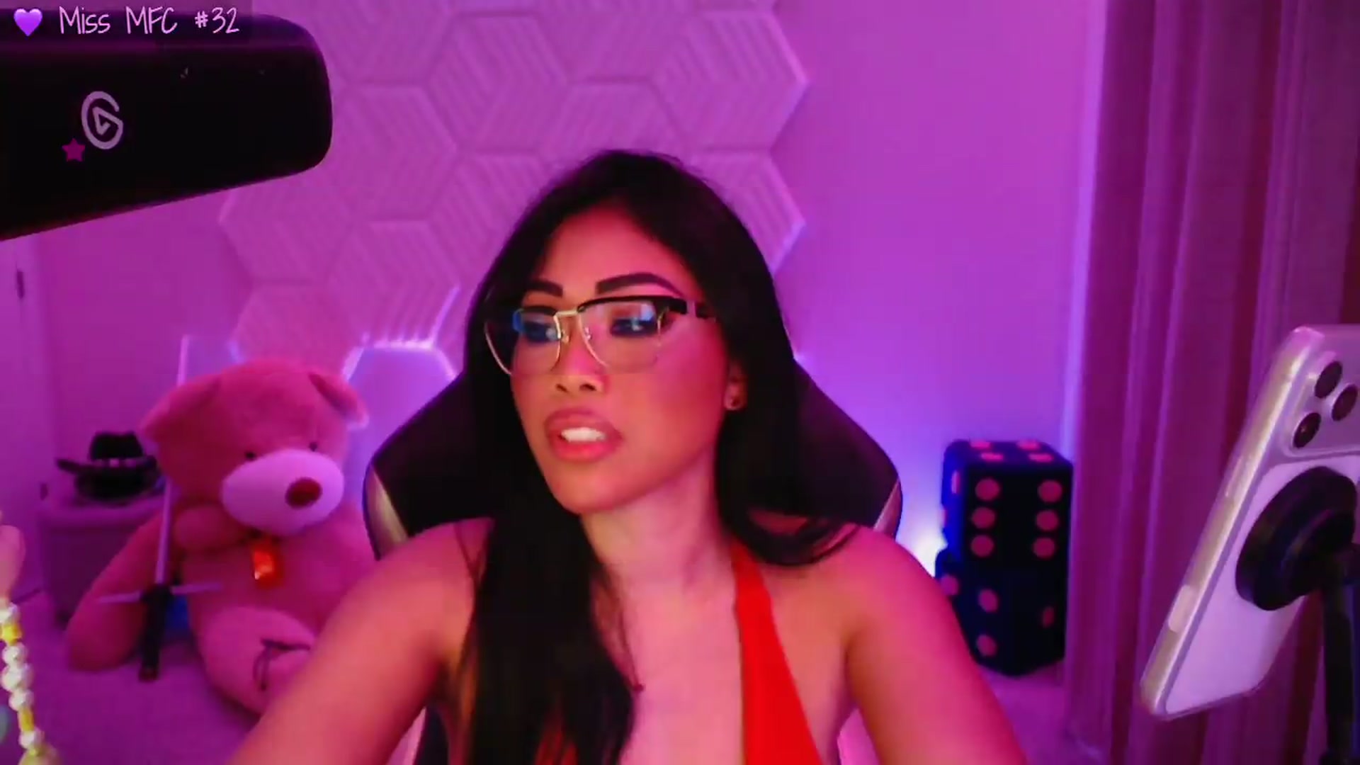 Gallery image thumbnail from SinCityVEE's myfreecams stream on, 07/12/2026, 11:36 image 10 of 20