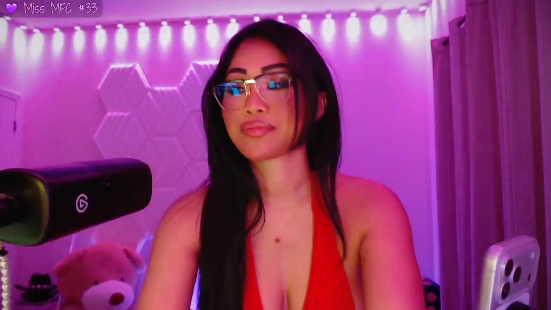 Gallery image thumbnail from SinCityVEE's myfreecams stream on, 07/12/2026, 11:36 image 7 of 20