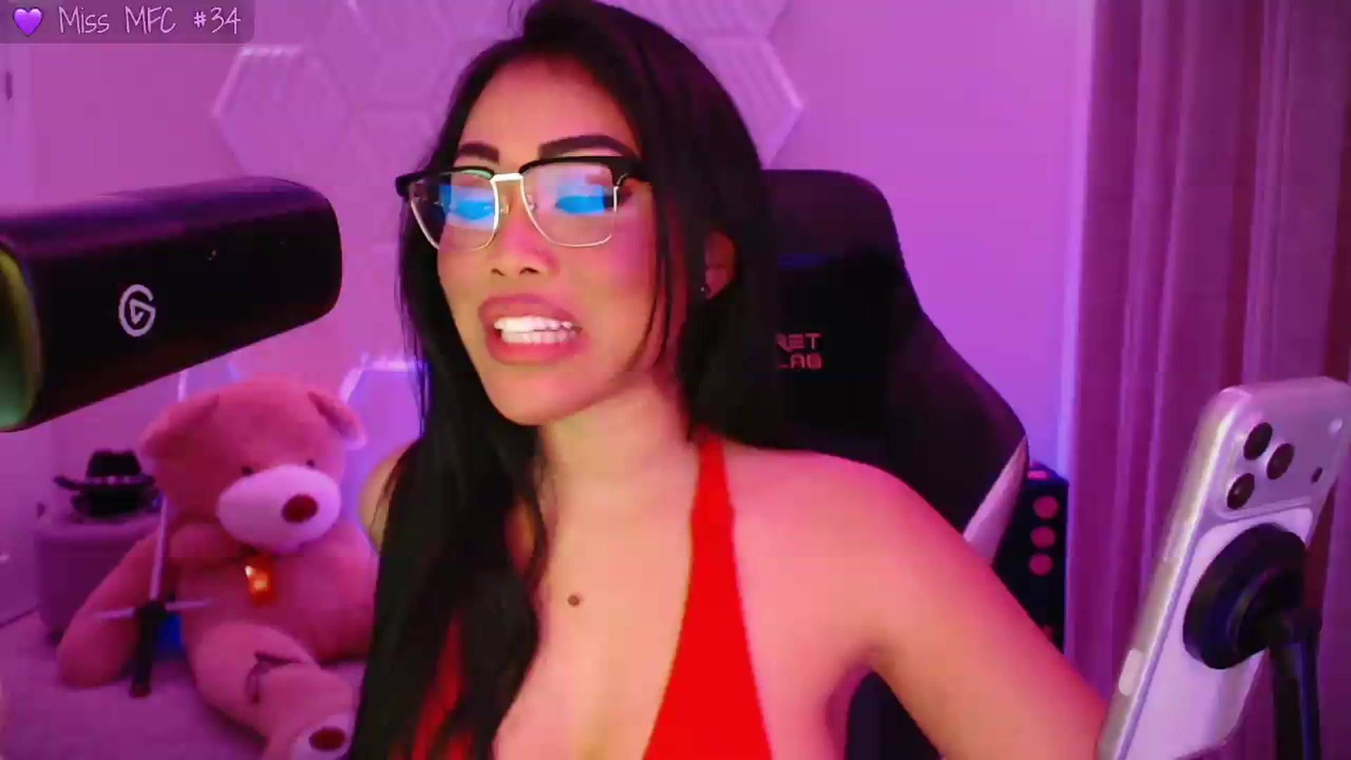 Gallery image thumbnail from SinCityVEE's myfreecams stream on, 07/12/2026, 11:36 image 4 of 20