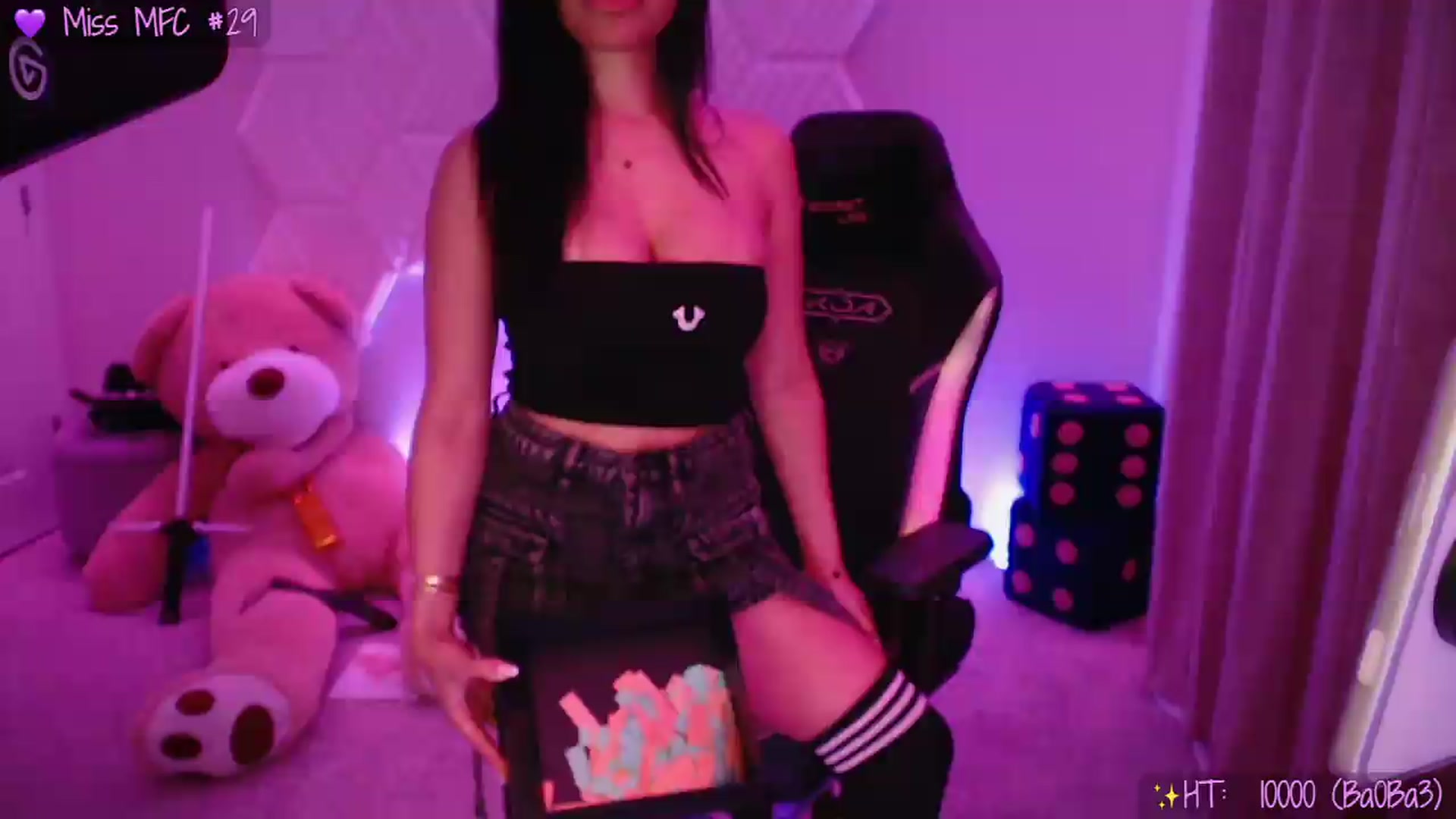 Gallery image thumbnail from SinCityVEE's myfreecams stream on, 07/15/2026, 08:39 image 18 of 20