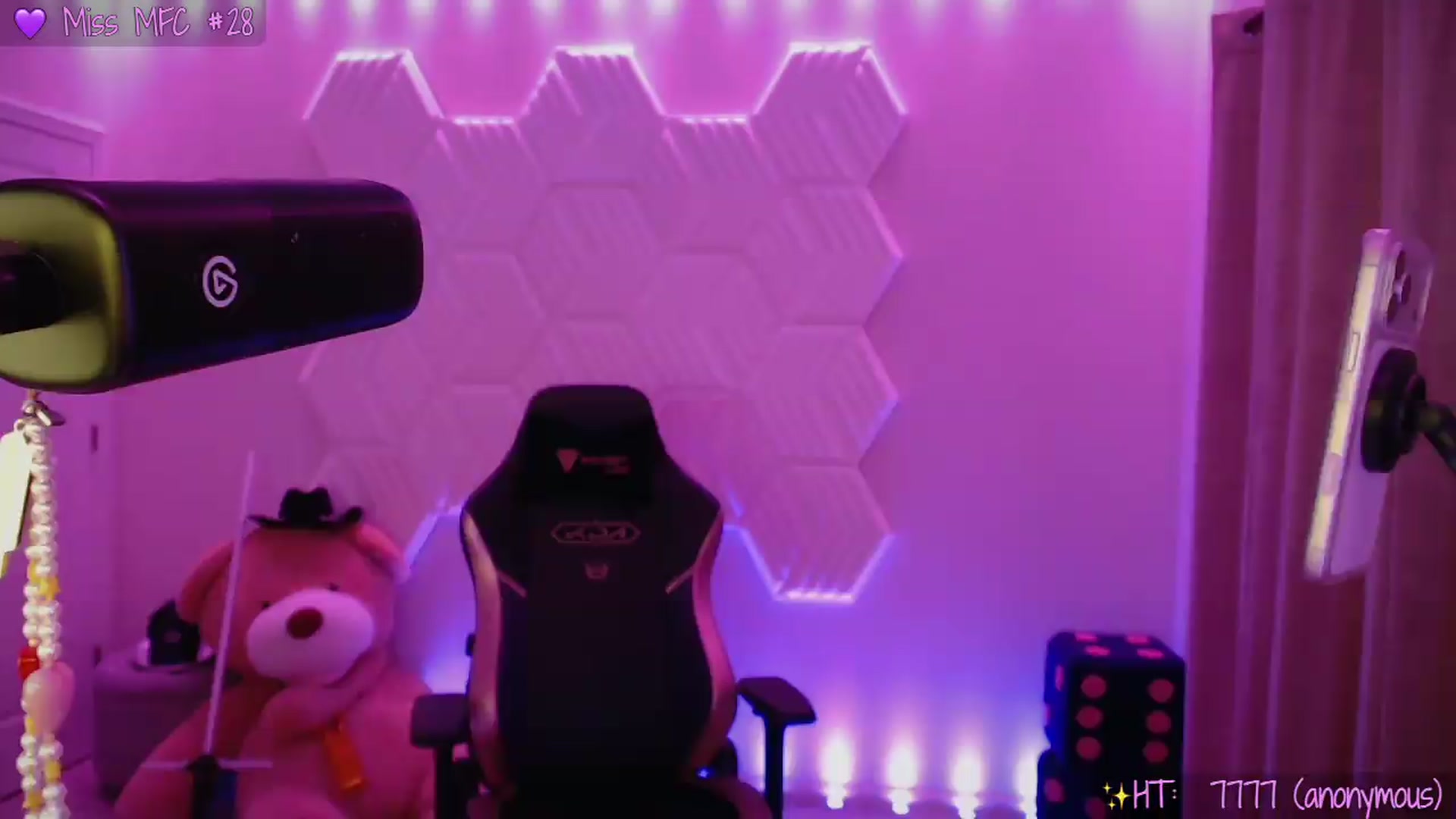 Gallery image thumbnail from SinCityVEE's myfreecams stream on, 07/17/2026, 10:12 image 11 of 20