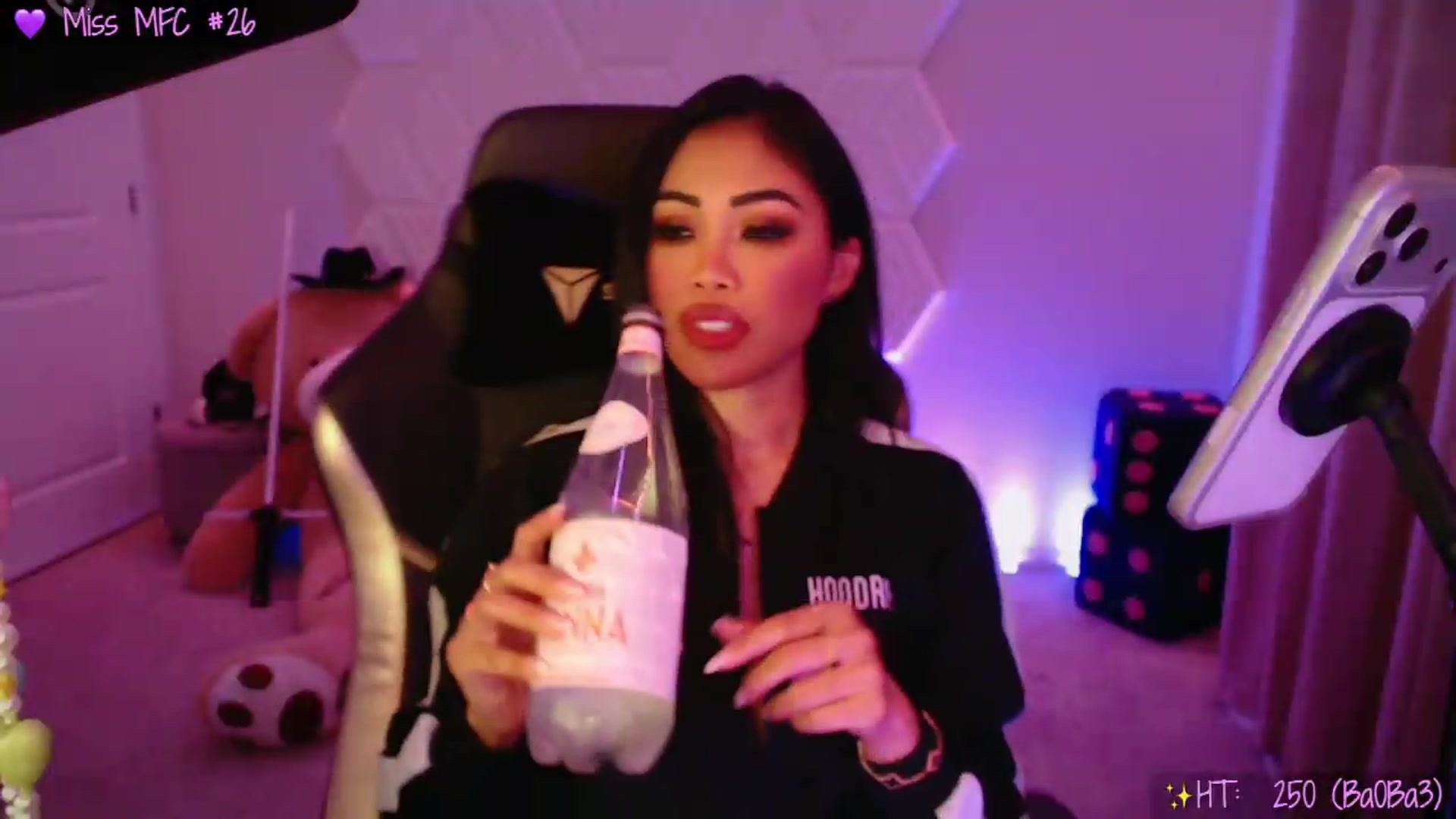 Gallery image thumbnail from SinCityVEE's myfreecams stream on, 07/18/2026, 11:37 image 8 of 20