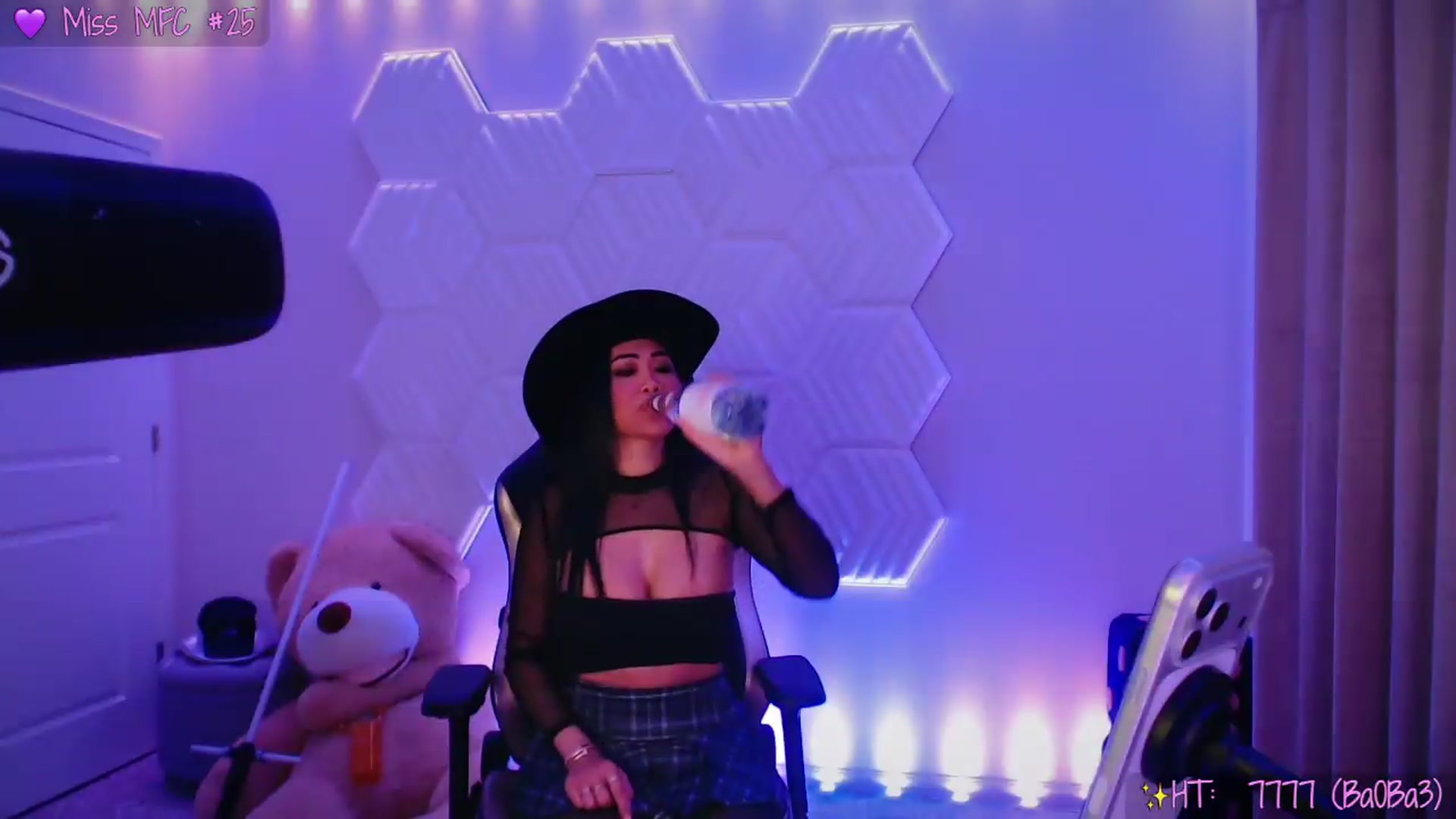 Gallery image thumbnail from SinCityVEE's myfreecams stream on, 07/23/2026, 10:12 image 15 of 20