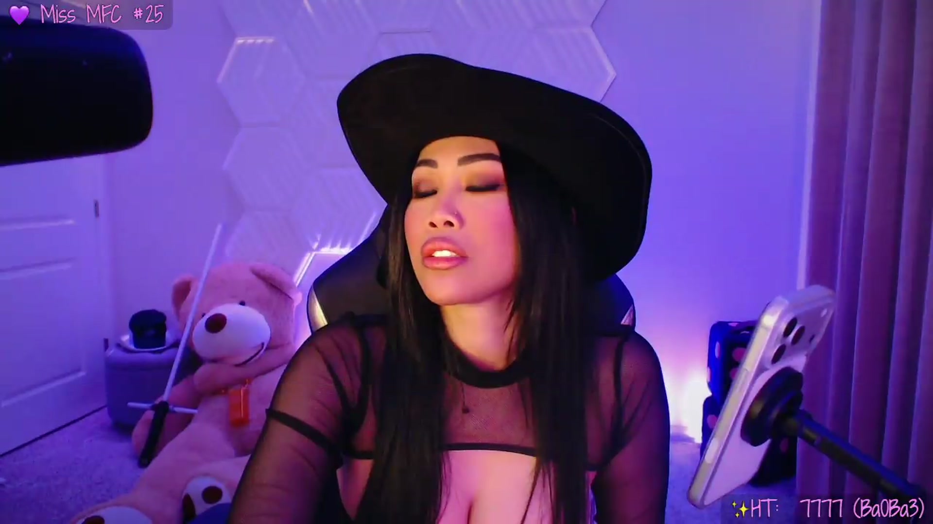 Gallery image thumbnail from SinCityVEE's myfreecams stream on, 07/23/2026, 10:12 image 17 of 20