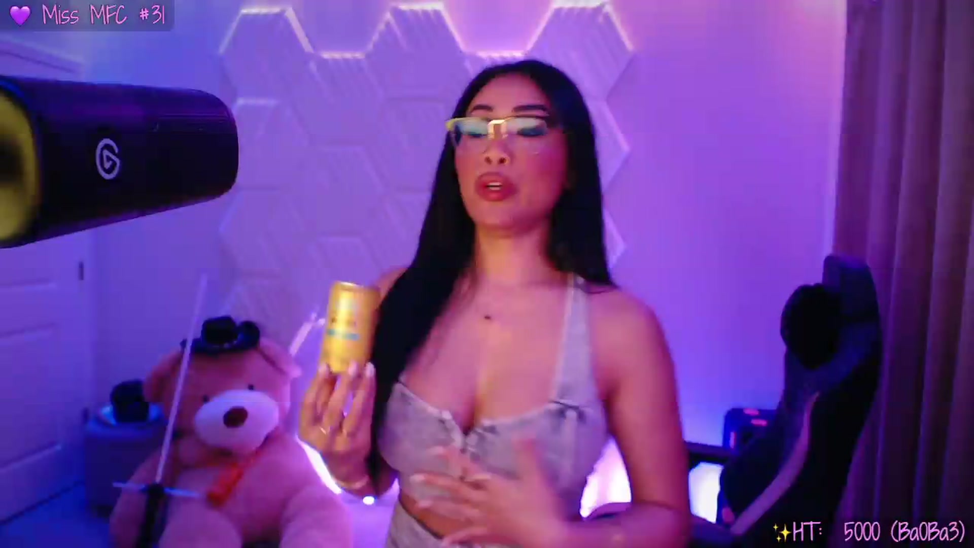 Gallery image thumbnail from SinCityVEE's myfreecams stream on, 07/29/2026, 08:50 image 12 of 20