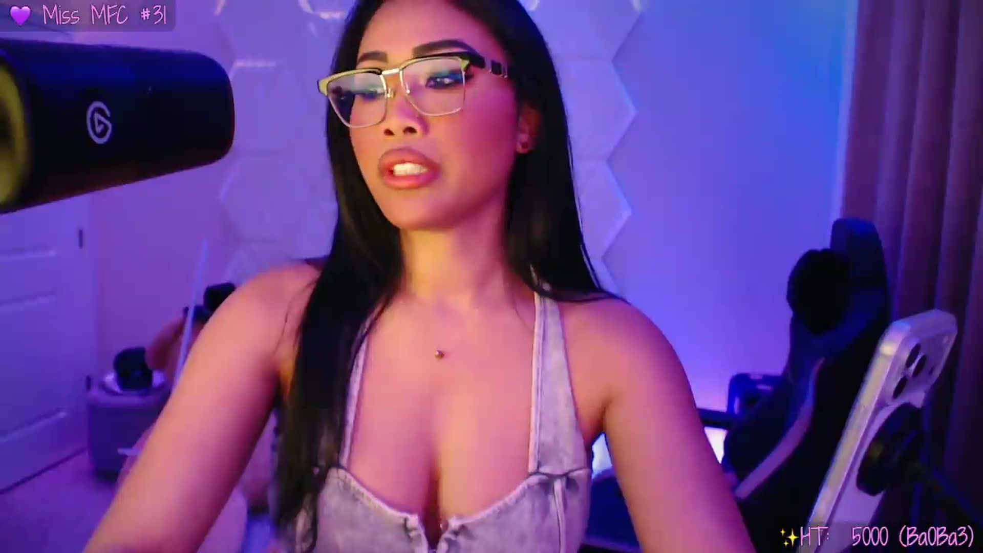 Gallery image thumbnail from SinCityVEE's myfreecams stream on, 07/29/2026, 08:50 image 14 of 20