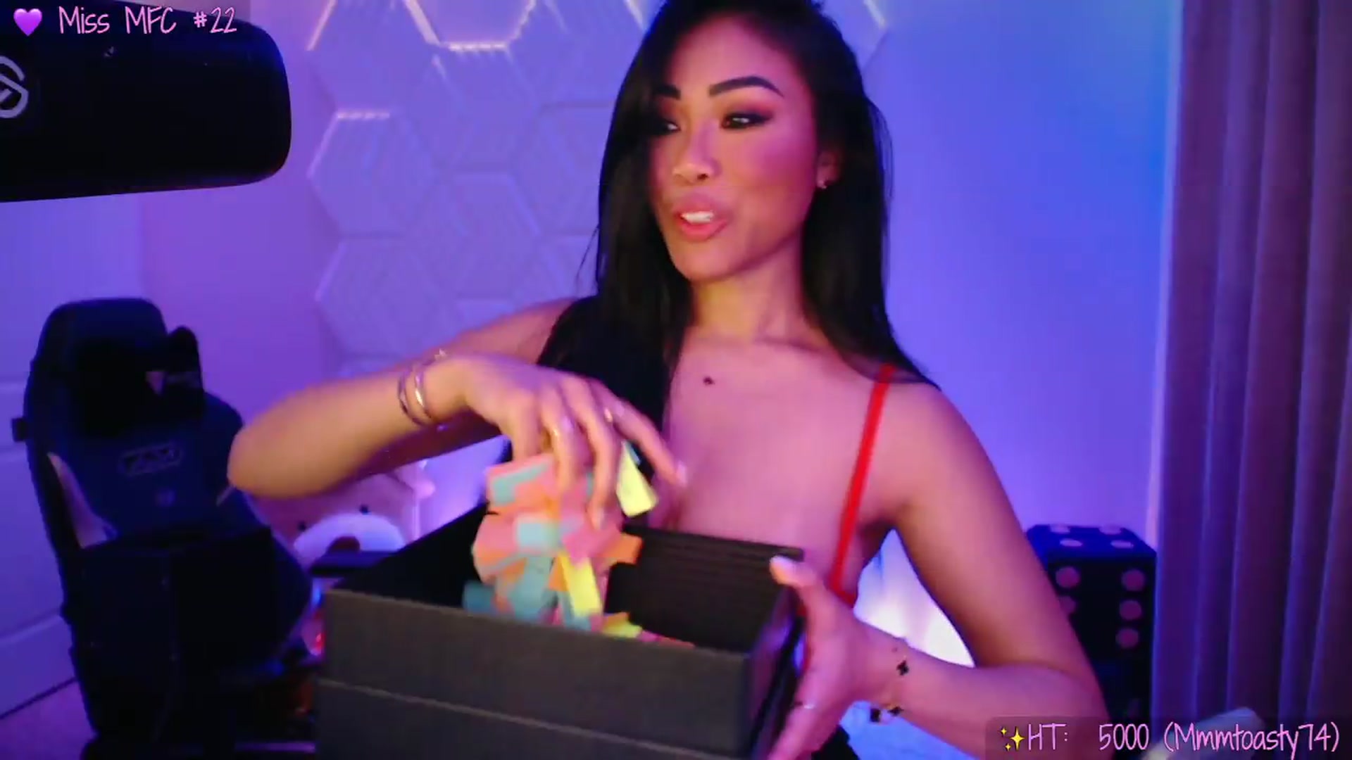 Gallery image thumbnail from SinCityVEE's myfreecams stream on, 07/30/2026, 10:19 image 15 of 20