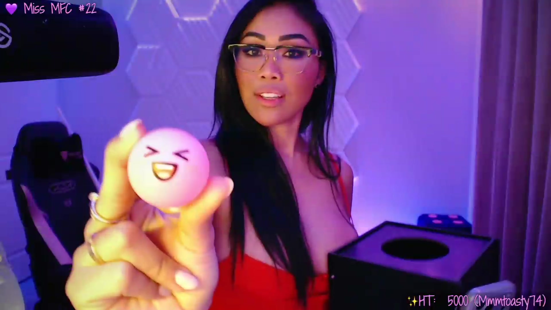 Gallery image thumbnail from SinCityVEE's myfreecams stream on, 07/30/2026, 10:19 image 8 of 20