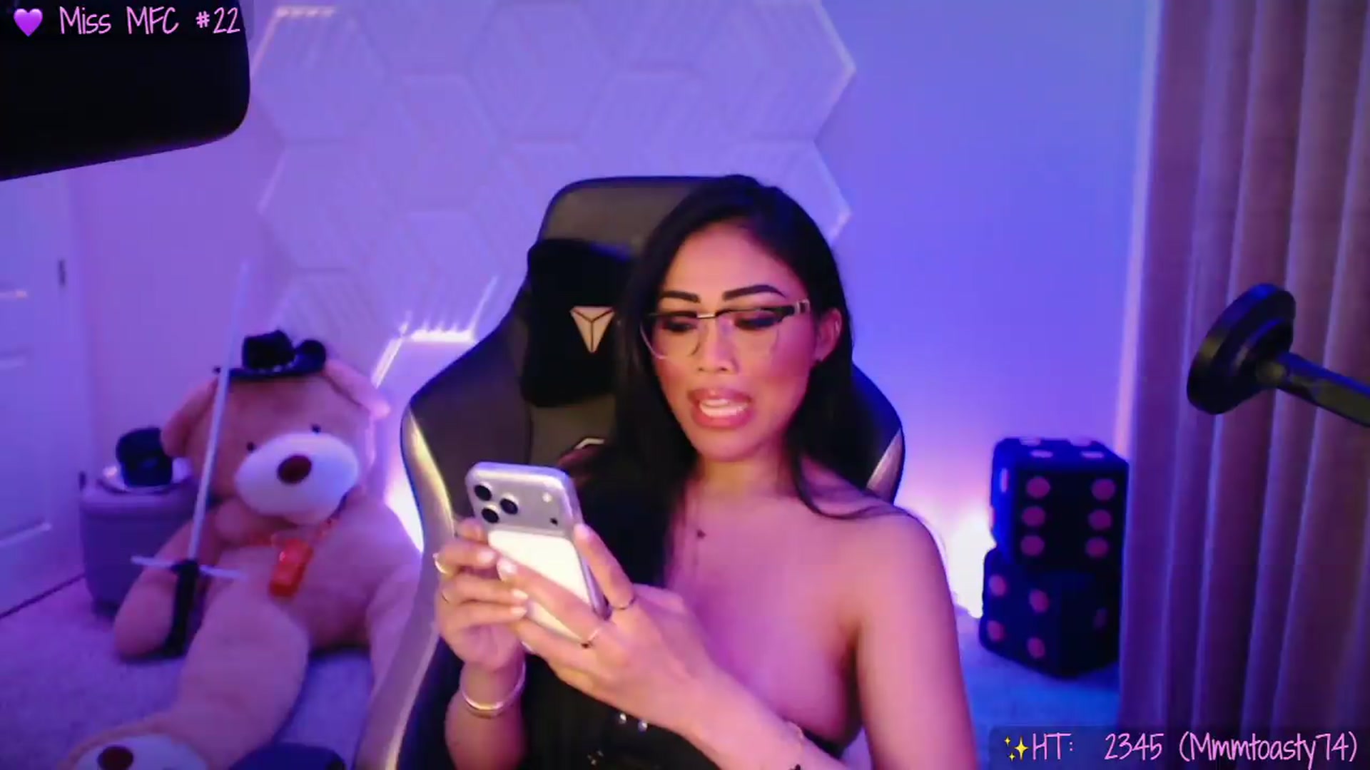 Gallery image thumbnail from SinCityVEE's myfreecams stream on, 07/31/2026, 09:42 image 19 of 20