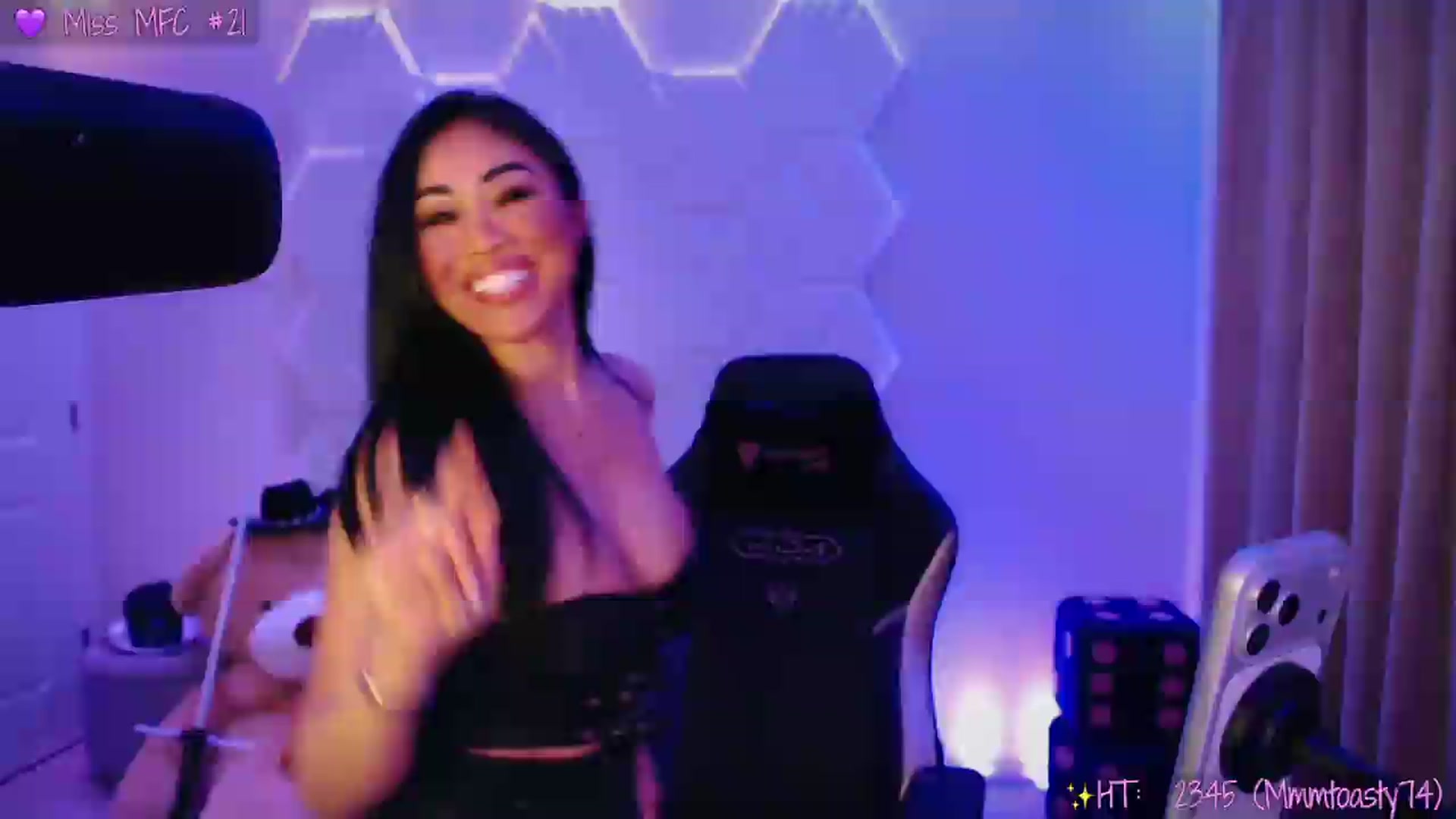Gallery image thumbnail from SinCityVEE's myfreecams stream on, 07/31/2026, 09:54 image 18 of 20