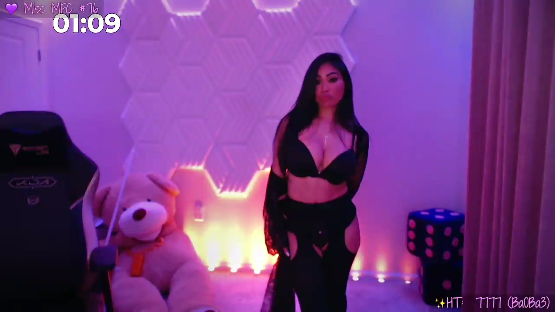 Gallery image thumbnail from SinCityVEE's myfreecams stream on, 08/12/2026, 08:17 image 11 of 20