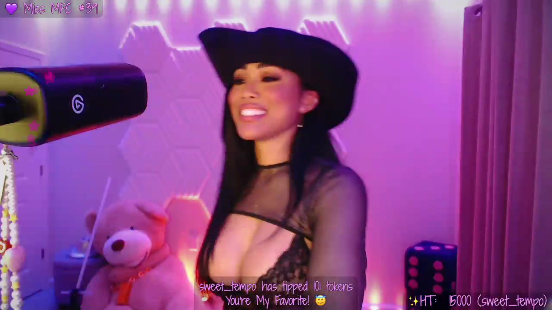 Gallery image thumbnail from SinCityVEE's myfreecams stream on, 08/20/2026, 09:02 image 14 of 20